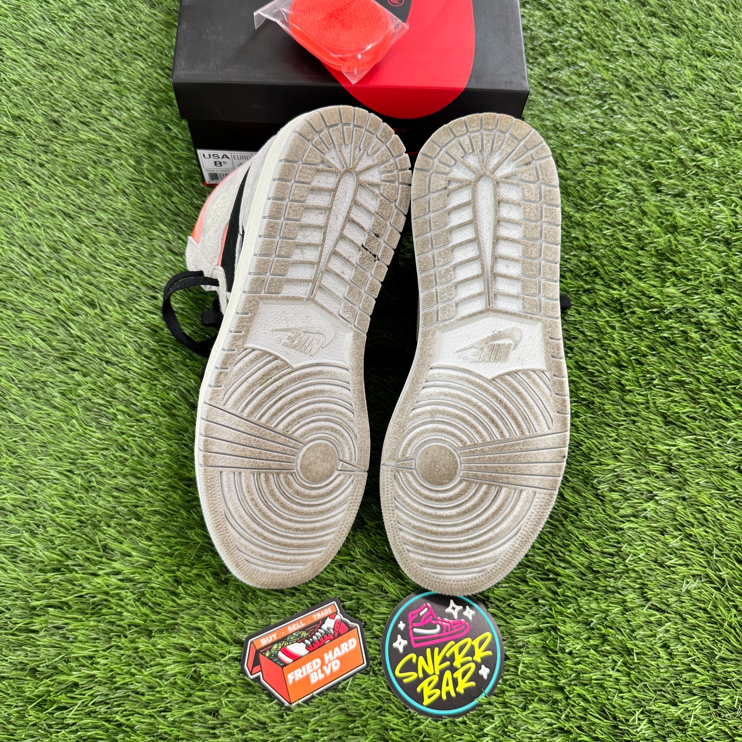 Jordan 1 Retro High Neutral Grey Hyper Crimson