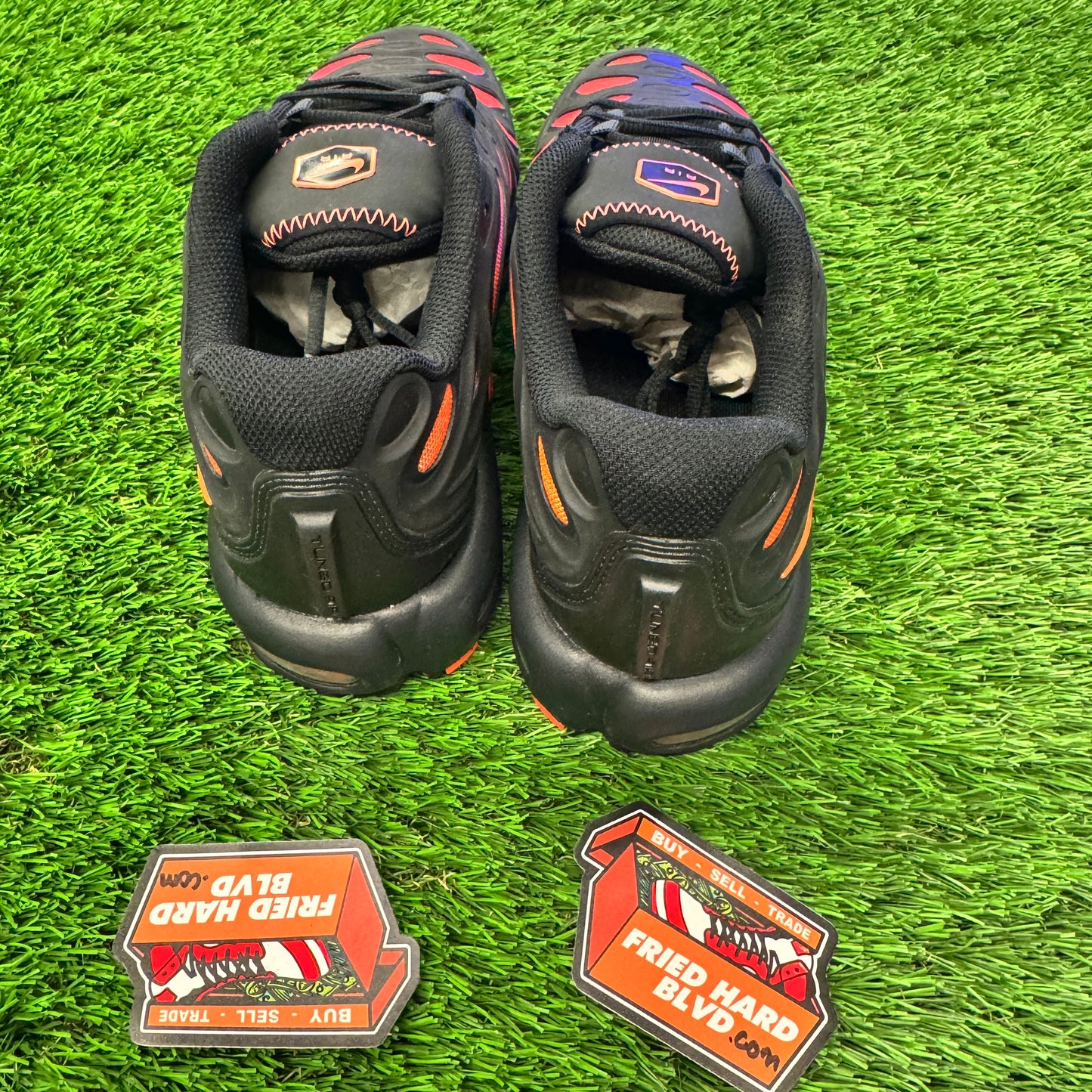 Nike Air Max Plus Drift Black Dragon Red SIZE 9M/10.5W