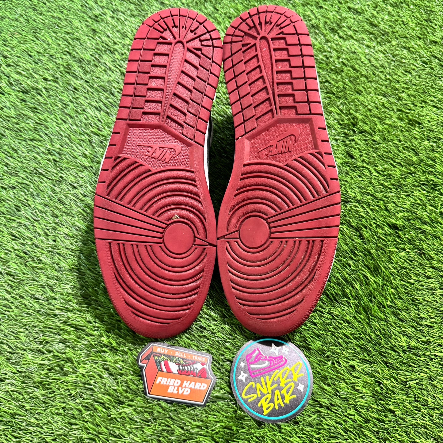 Jordan 1 Low Black Toe (2019)