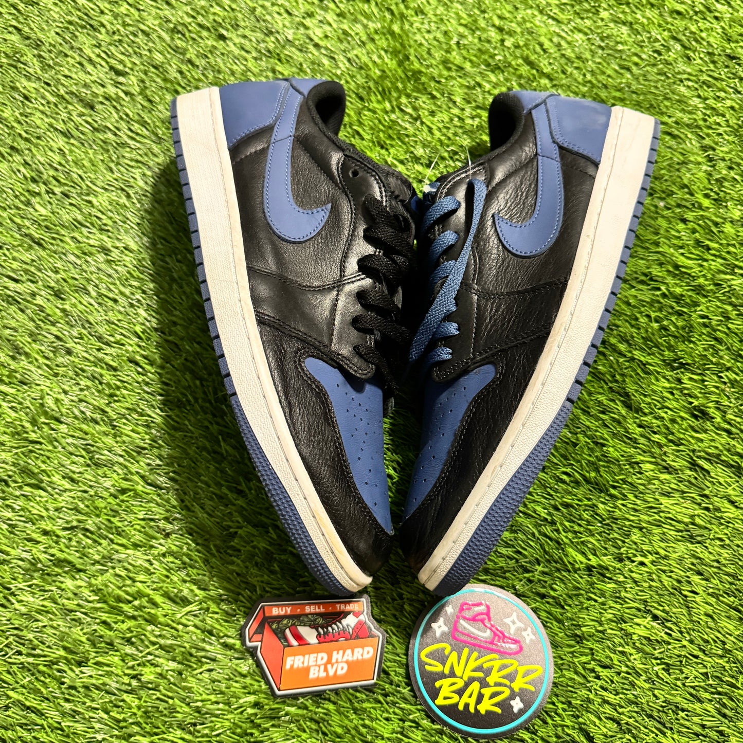 Jordan 1 Retro Low OG Mystic Navy