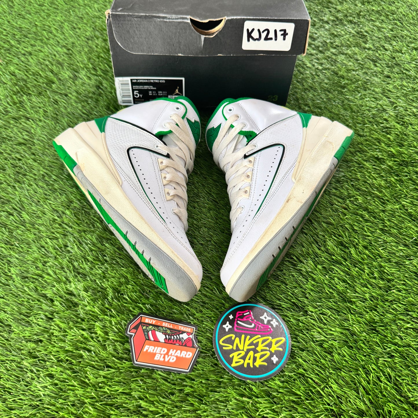 Jordan 2 Retro Lucky Green (GS) SIZE 5Y/6.5W
