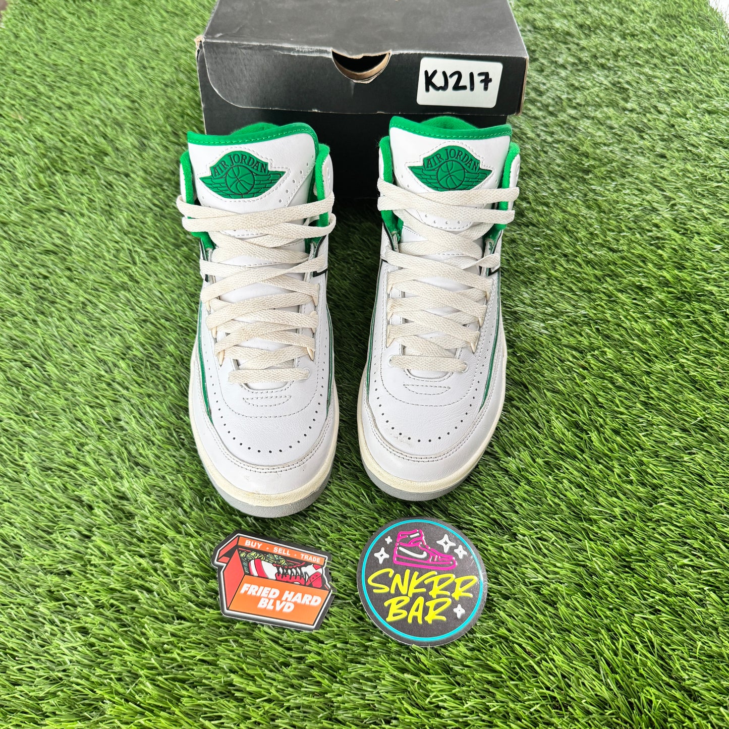 Jordan 2 Retro Lucky Green (GS) SIZE 5Y/6.5W
