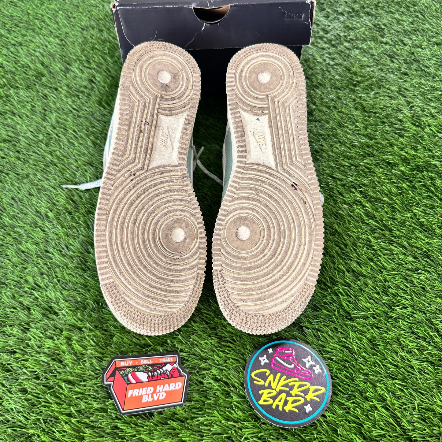 Nike Air Force 1 Low '07 LV8 Certified Fresh Enamel Green