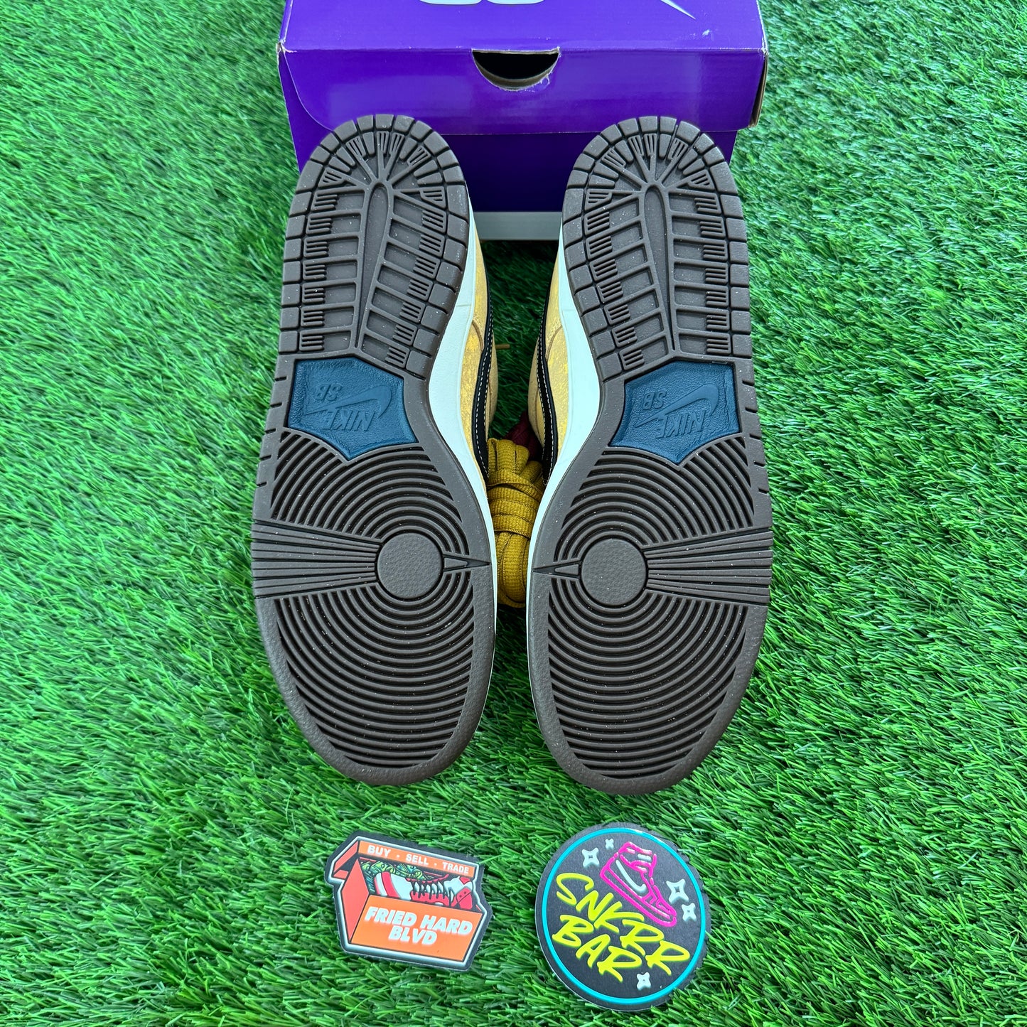 Nike SB Dunk Low City of Cinema