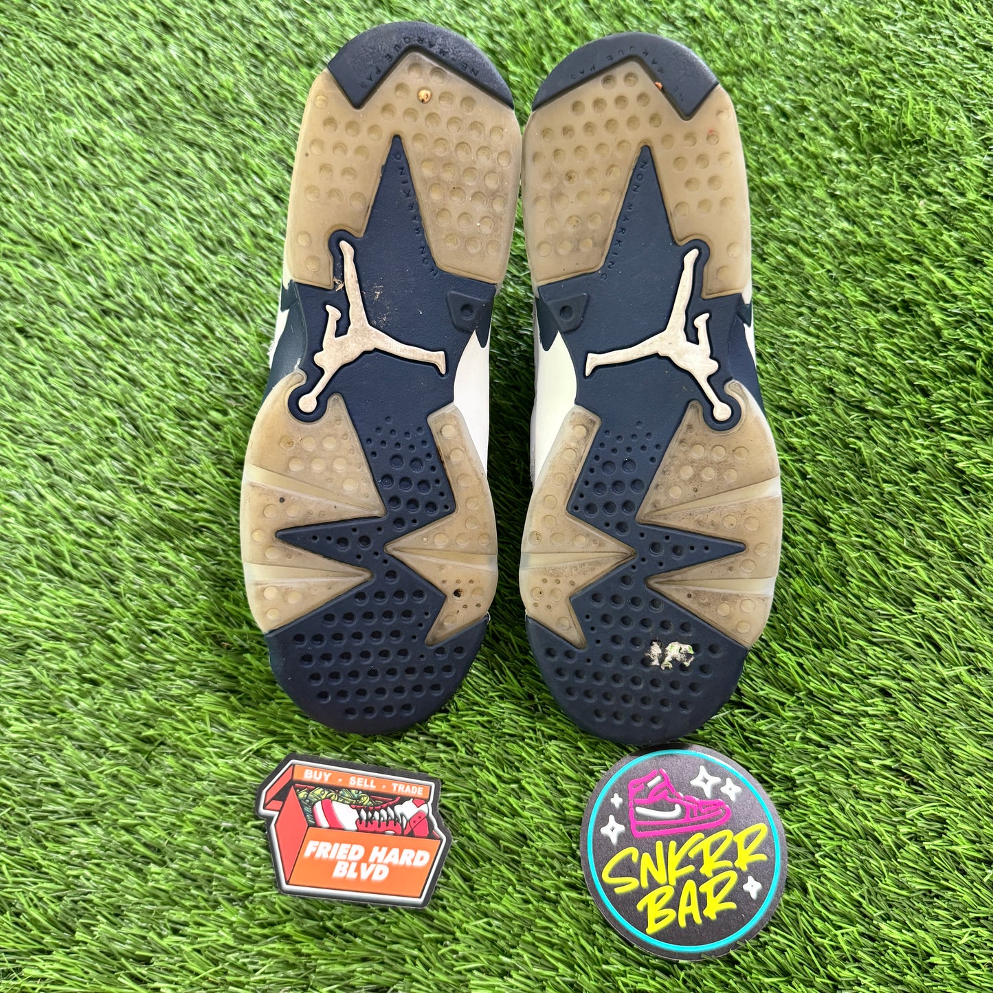 Jordan 6 Retro Midnight Navy (2022) (GS) SIZE 4.5Y/6W