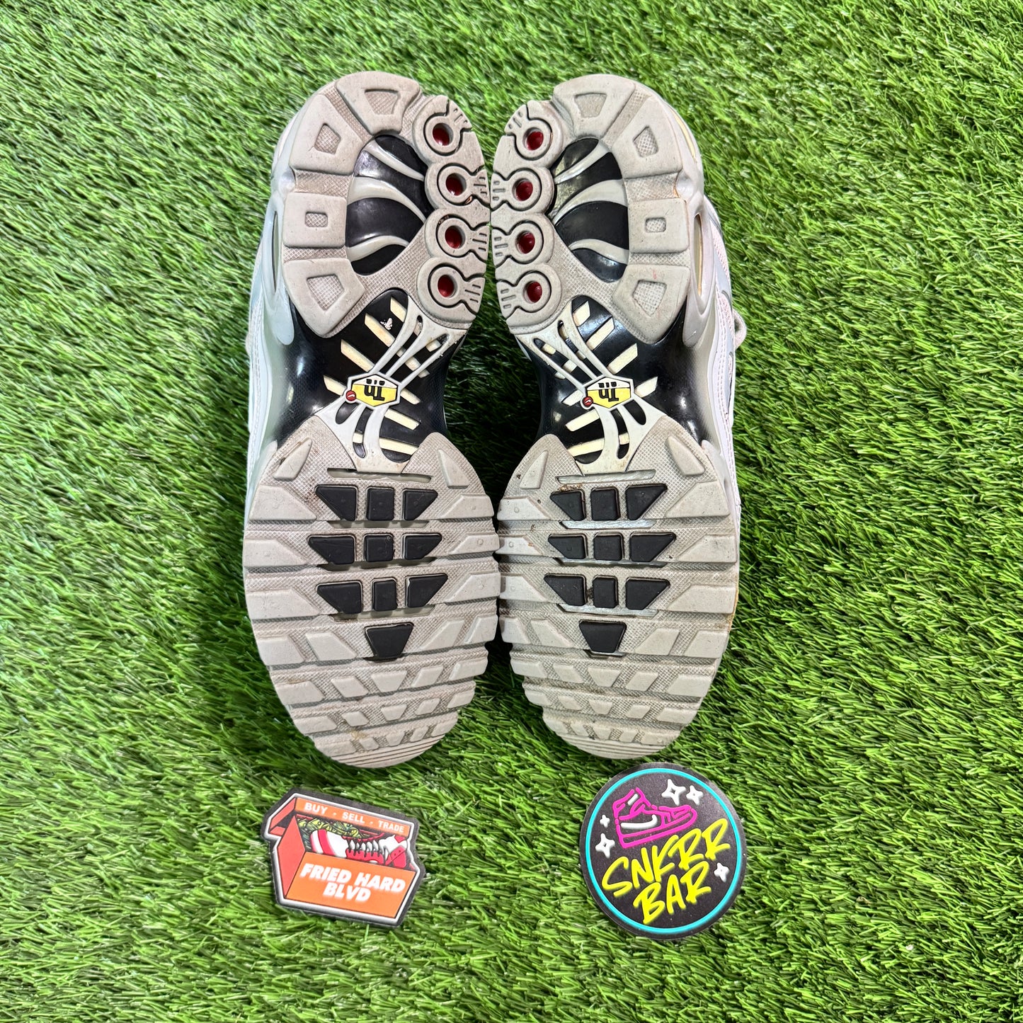 Nike Air Max Plus Wolf Grey 9M/10.5W