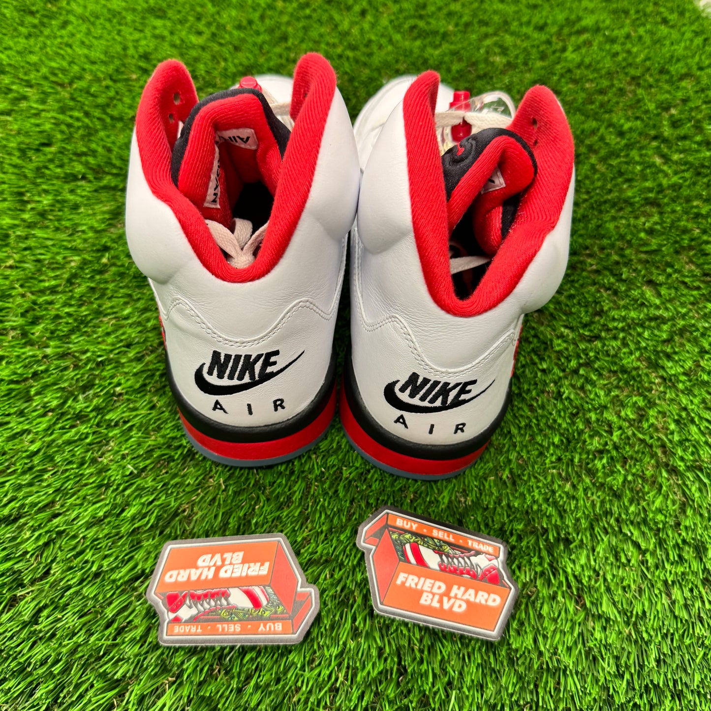 Jordan 5 Retro Fire Red Black Tongue (2025) 10M/11.5W