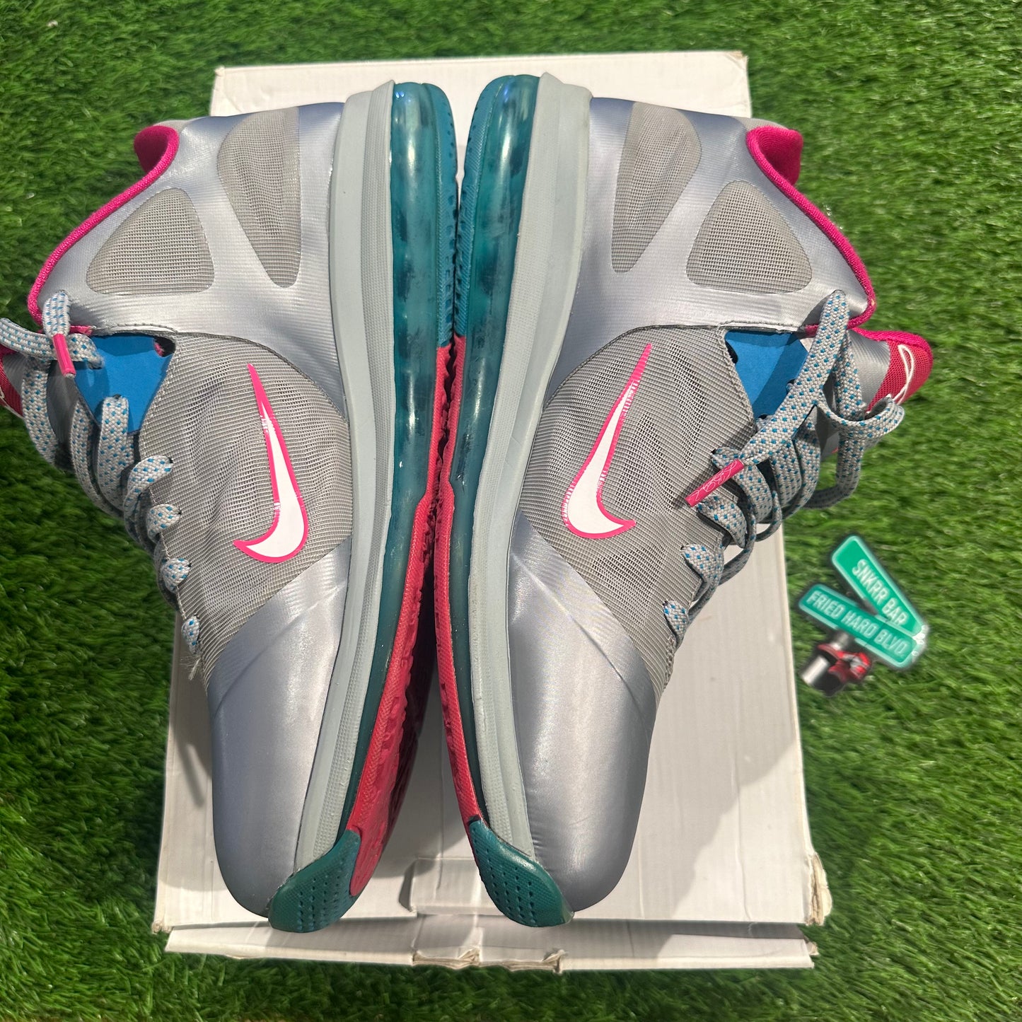 LeBron 9 Low 'Fireberry'
