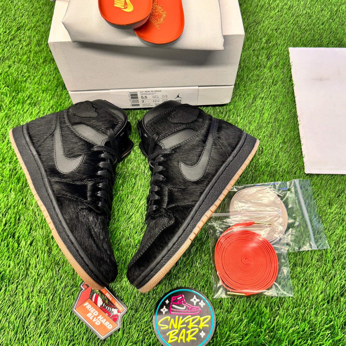 Jordan 1 Retro High '85 Wings Black 5.5Y/7W