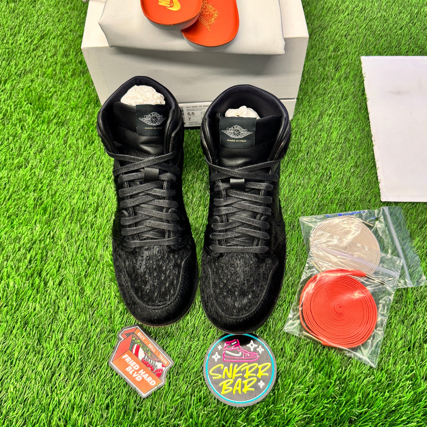 Jordan 1 Retro High '85 Wings Black 5.5Y/7W