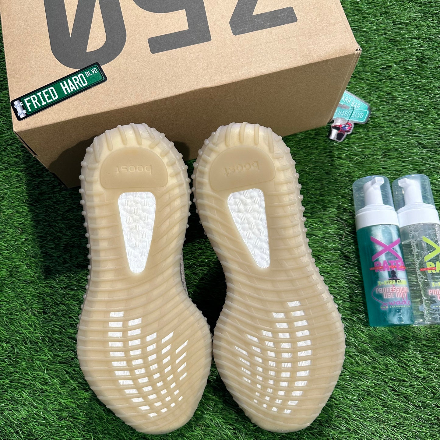 Yeezy Boost 350 V2 Slate