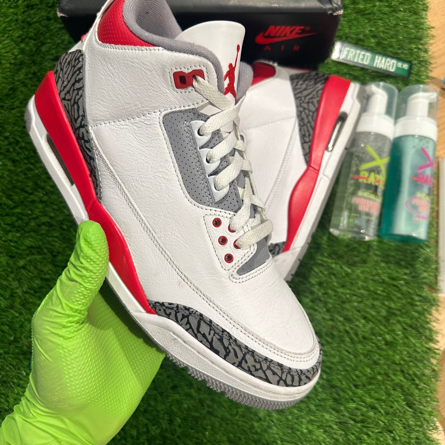 Jordan 3 Retro Fire Red (2022)