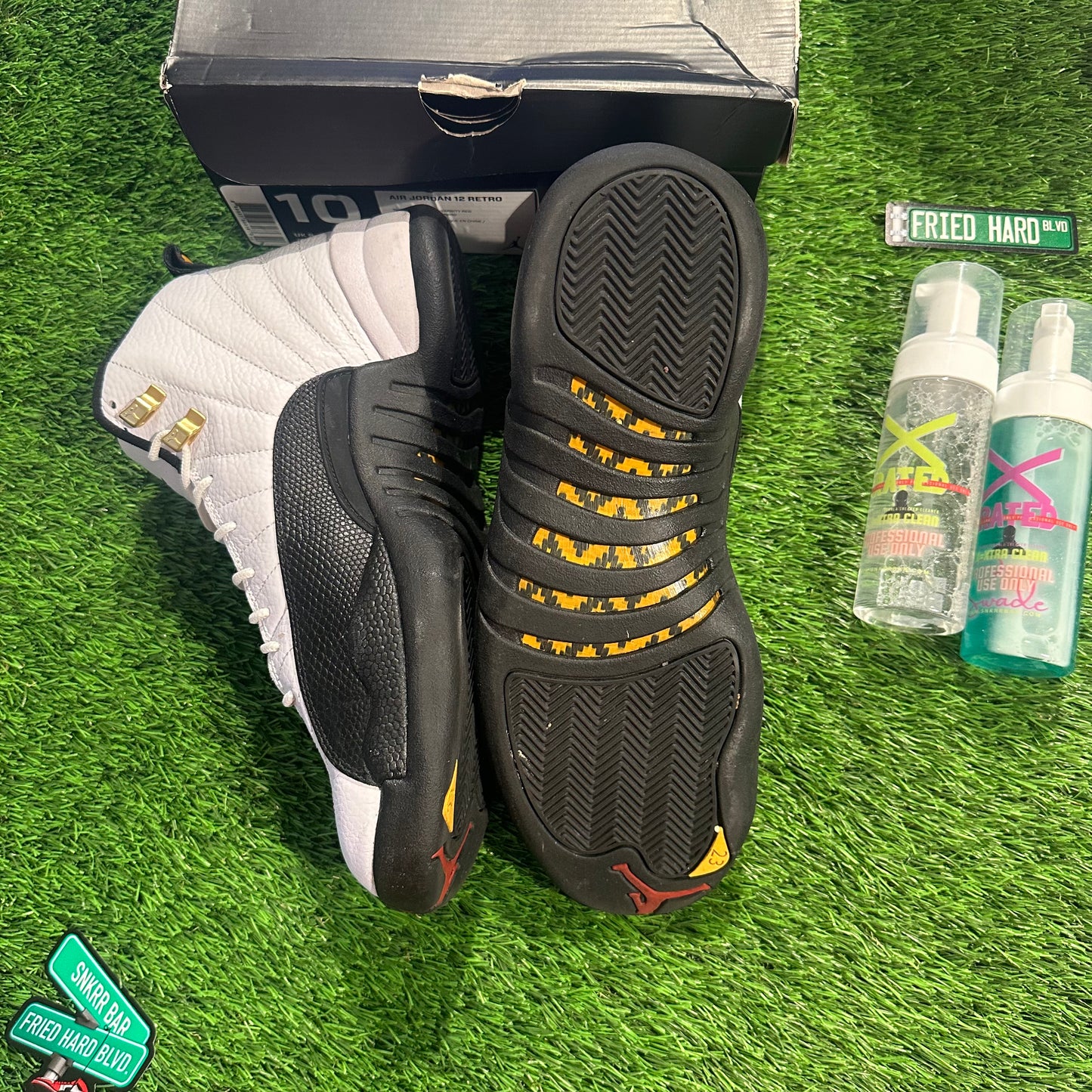 Jordan 12 Retro Taxi (2013)