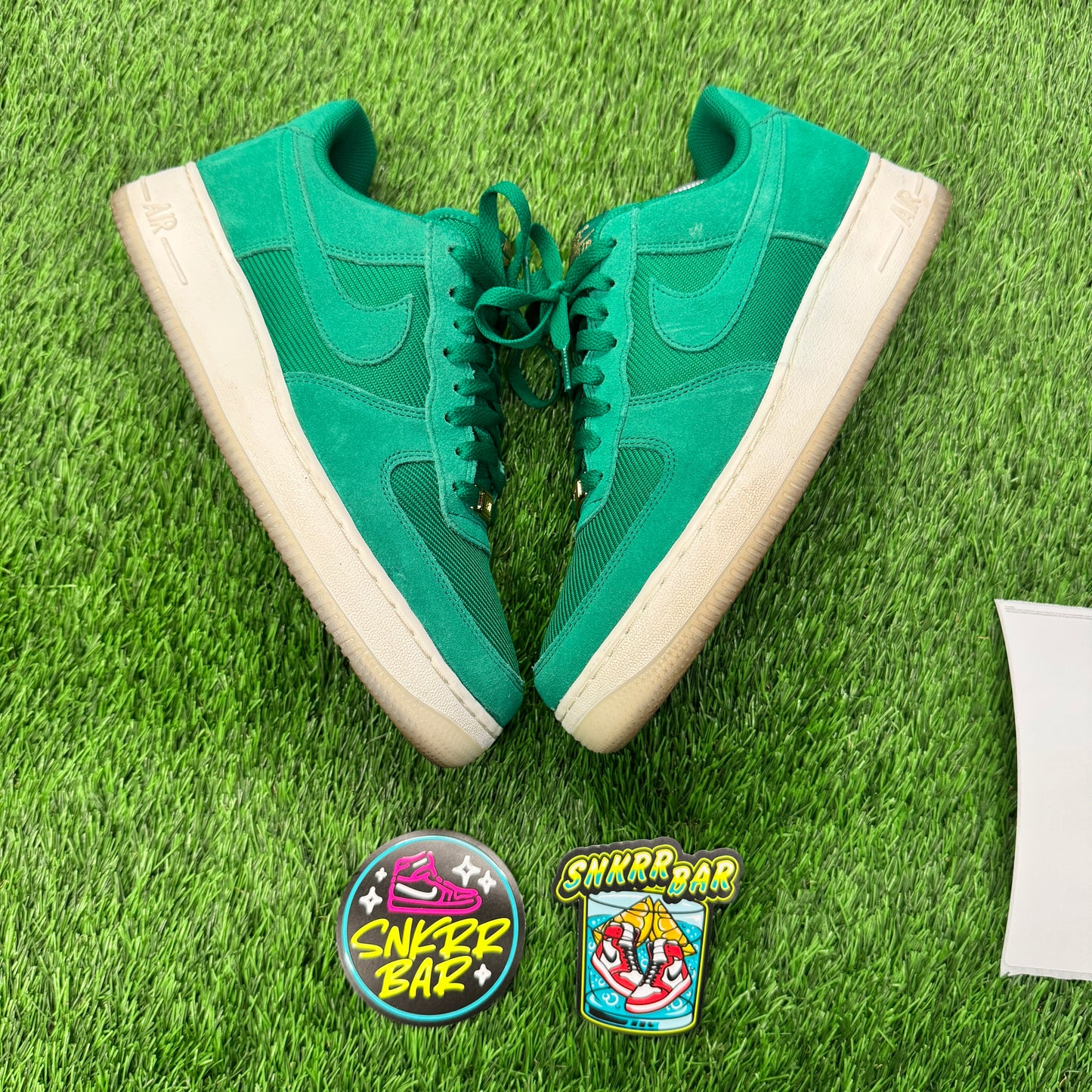 Air Force 1 Low '07 LV8 Malachite Pale Ivory Metallic Gold SIZE 9.5M/11W