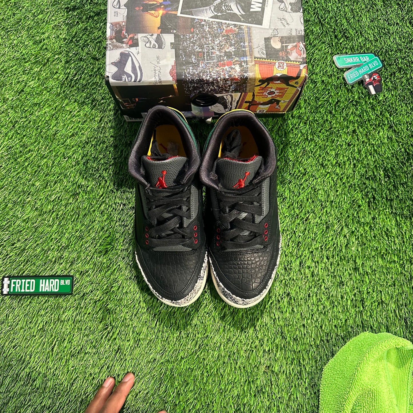 Jordan 3 Retro SE Animal Instinct 2.0 3.5Y/5W