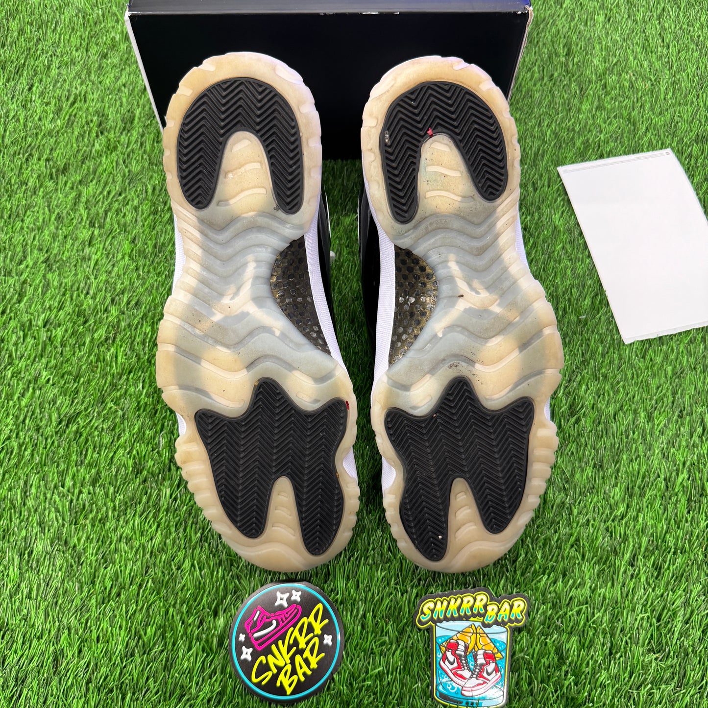 Jordan 11 Retro DMP Gratitude (2023) SIZE 13M/14.5W