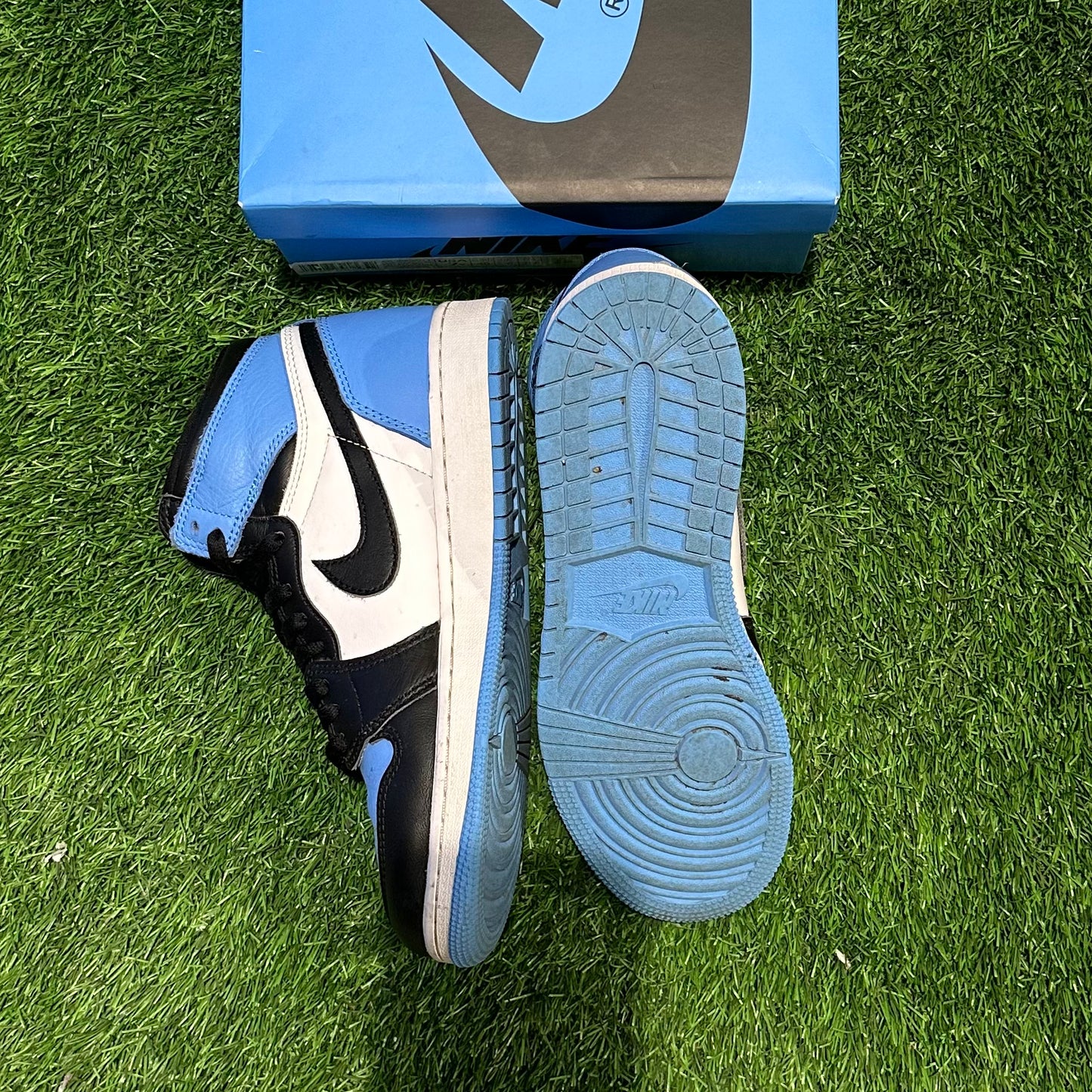 Jordan 1 Retro High OG UNC Toe (GS)