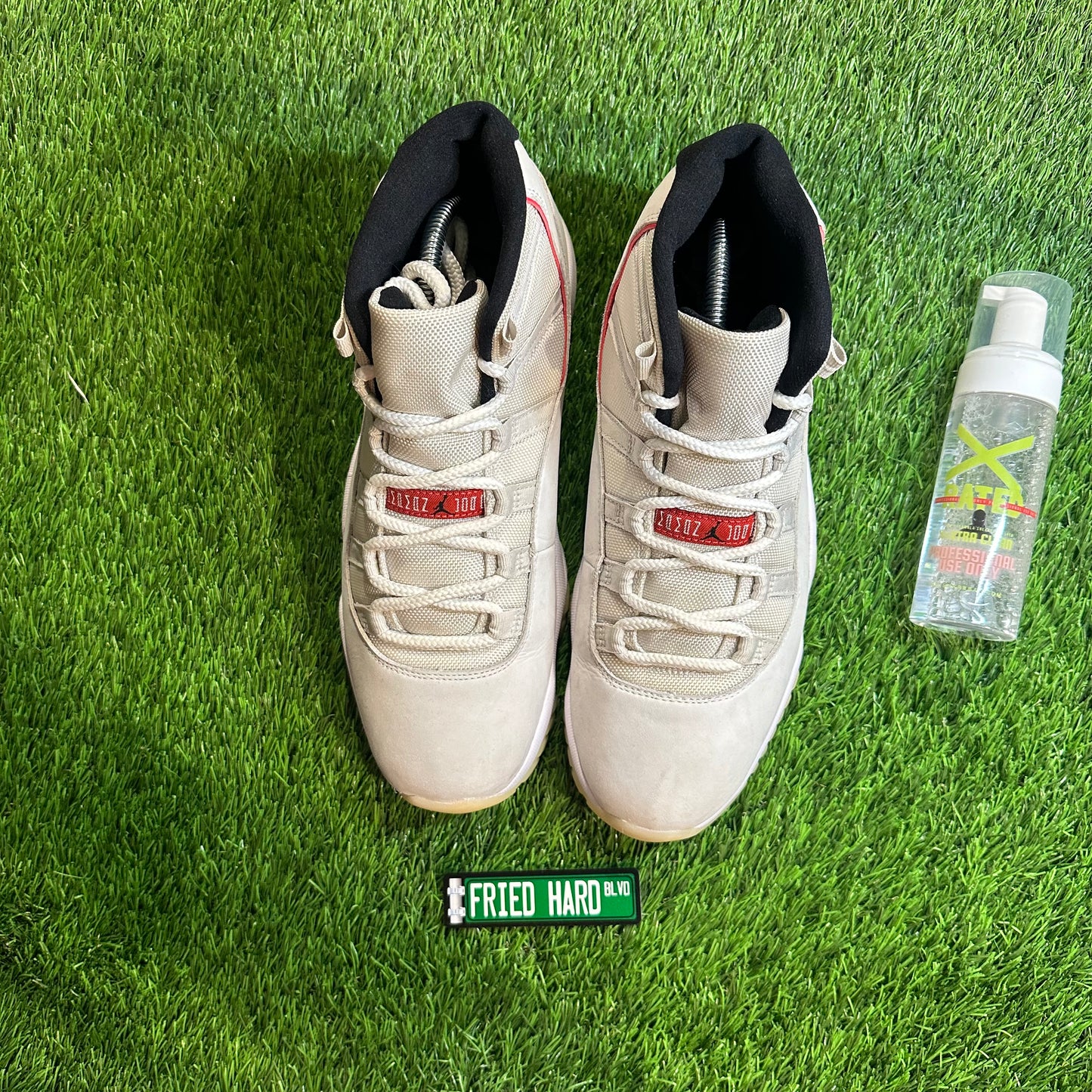 Jordan 11 Retro Platinum Tint