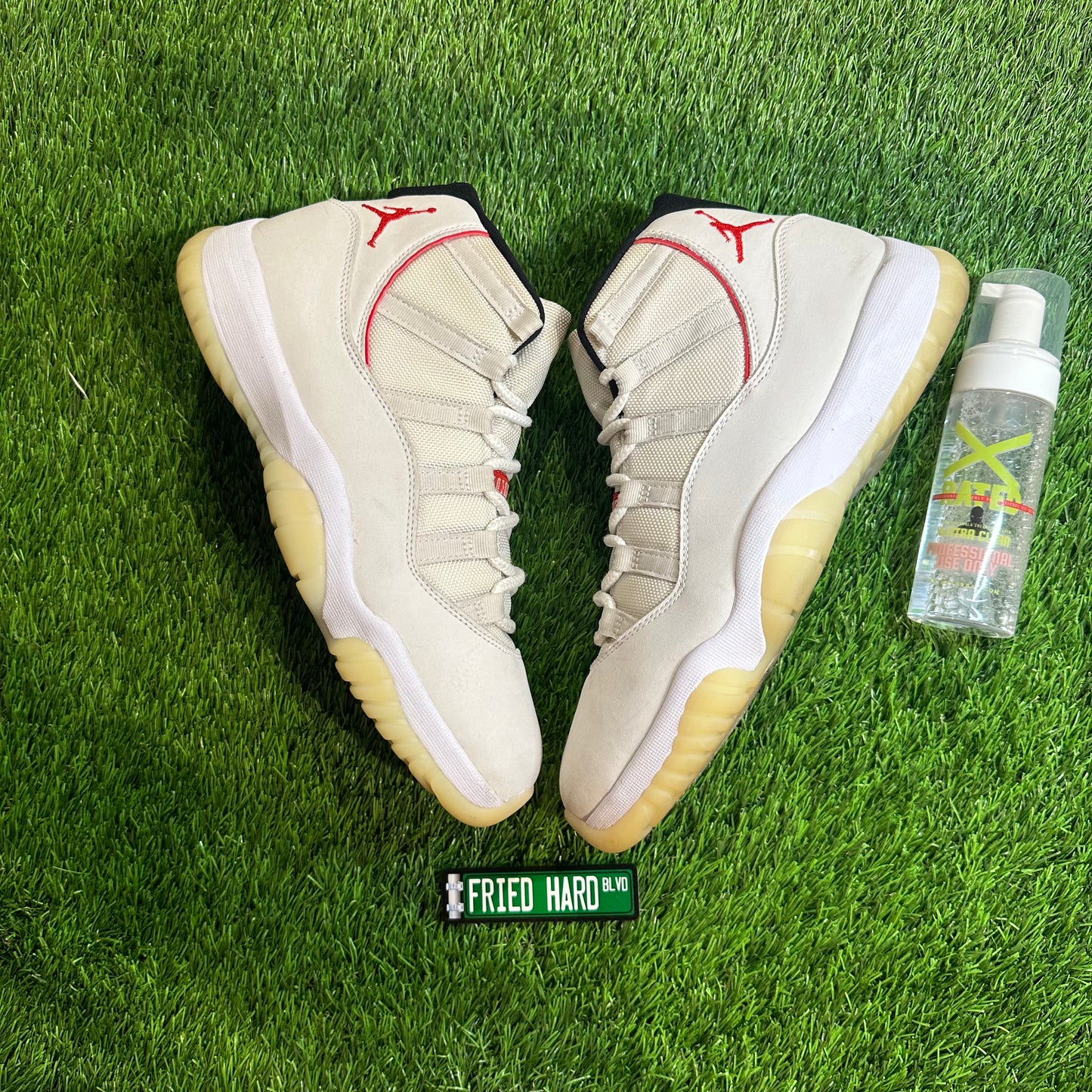 Jordan 11 Retro Platinum Tint
