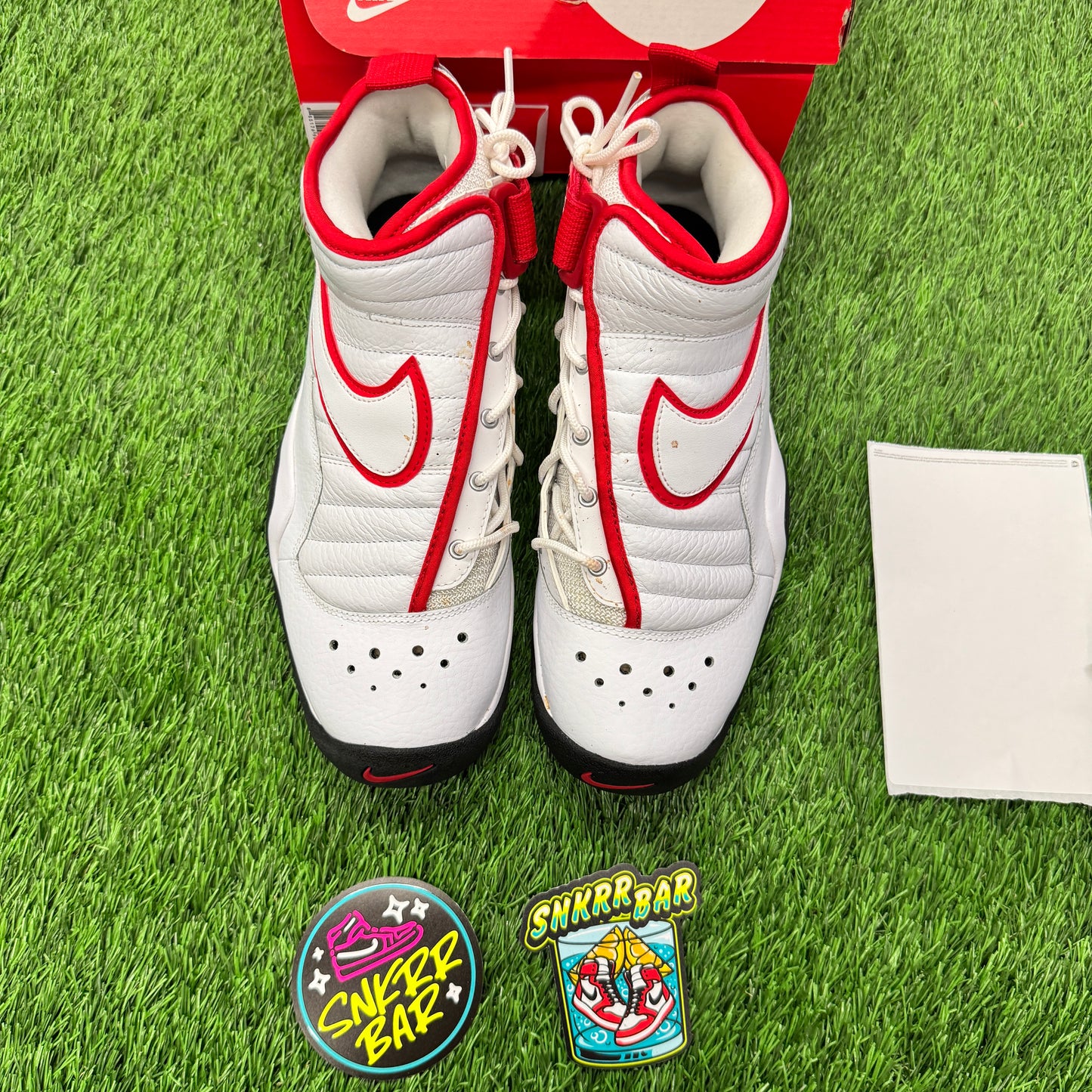 Shake N'Destrukt White Red SIZE 9M/10.5W