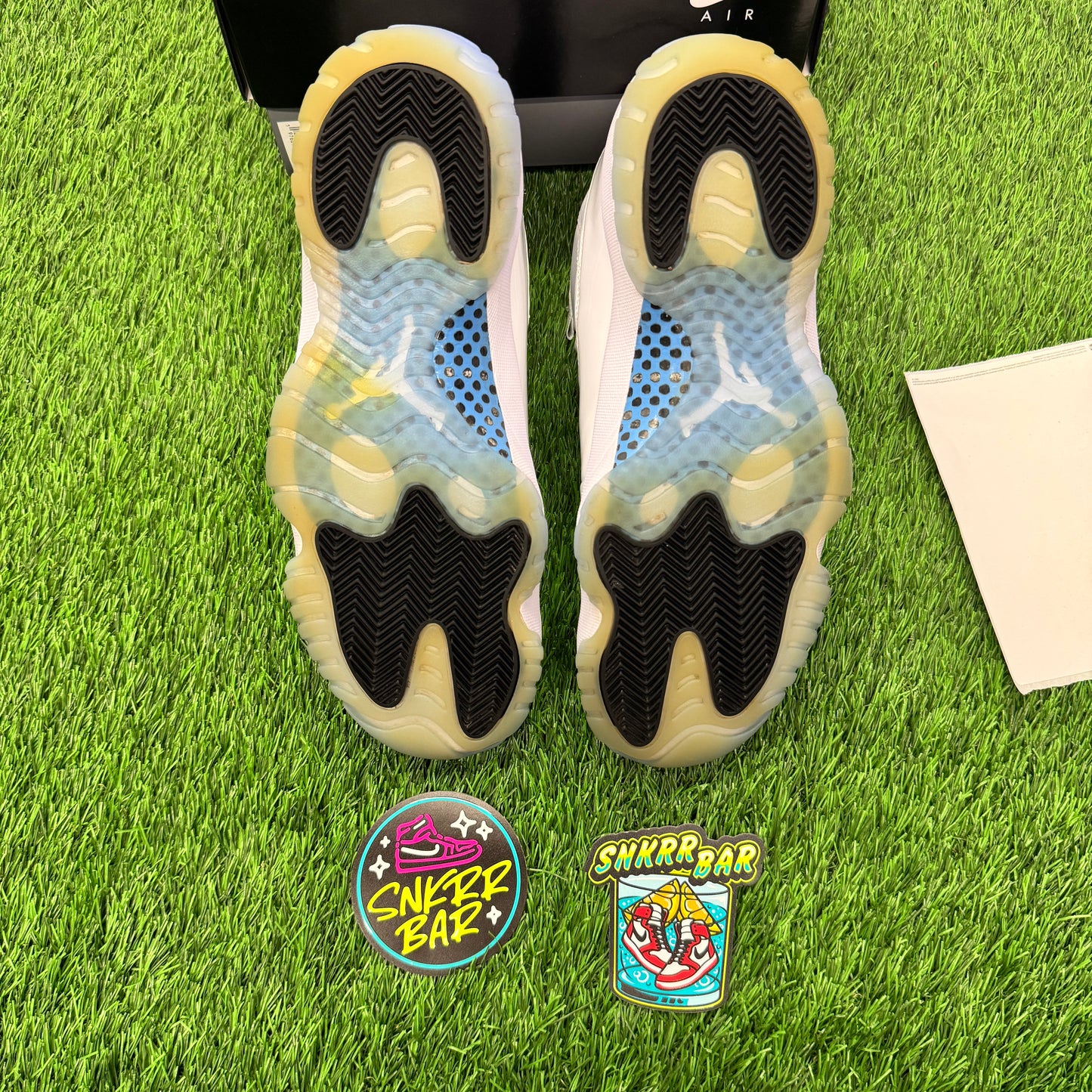 Jordan 11 Retro Legend Blue (2024) SIZE 9.5M/11W