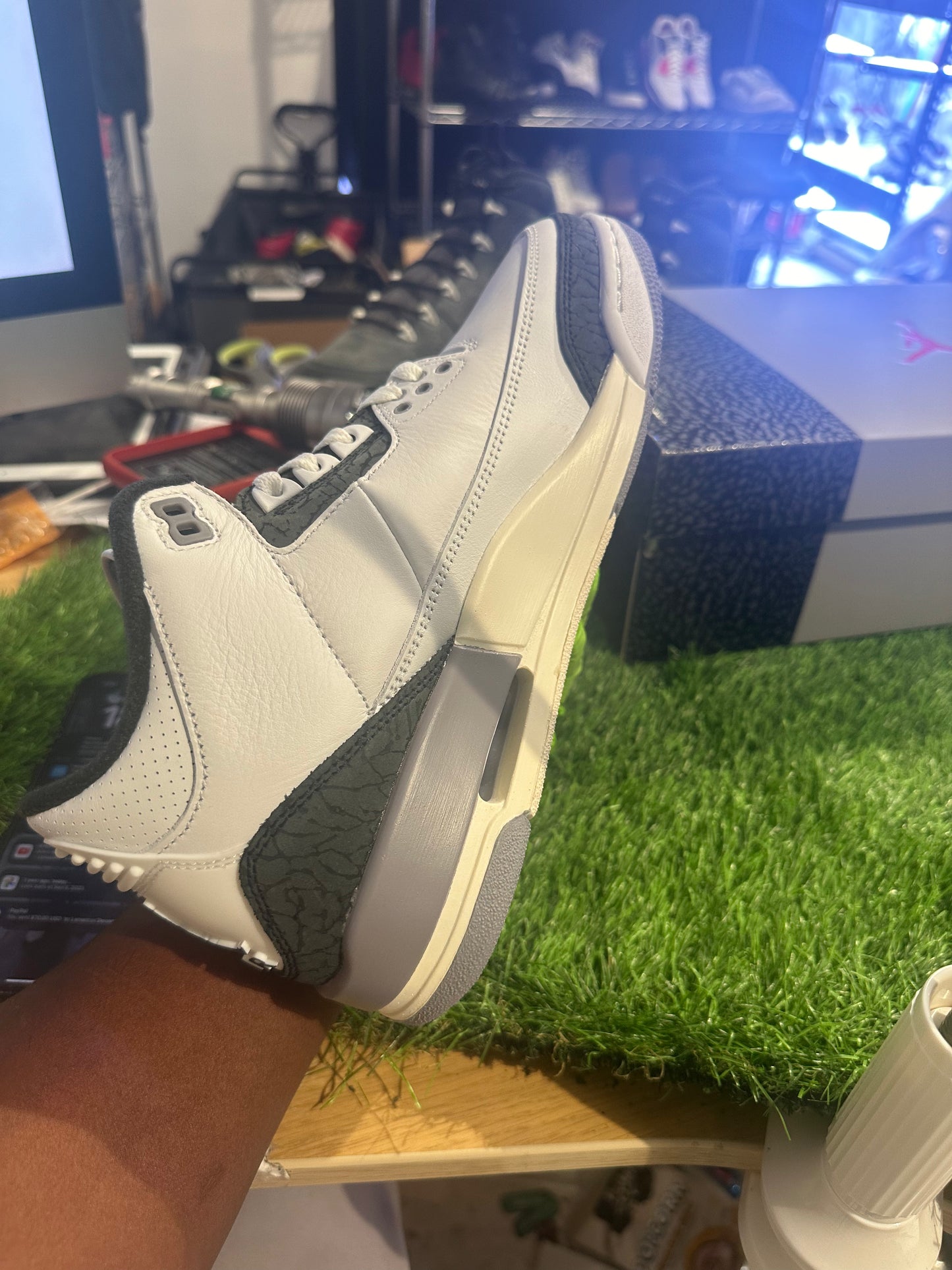 Jordan 3 Retro Cement Grey