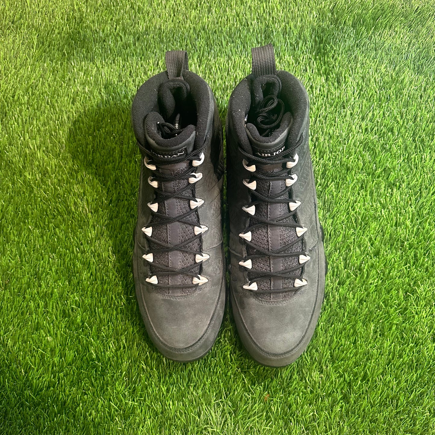 Jordan 9 Retro Anthracite