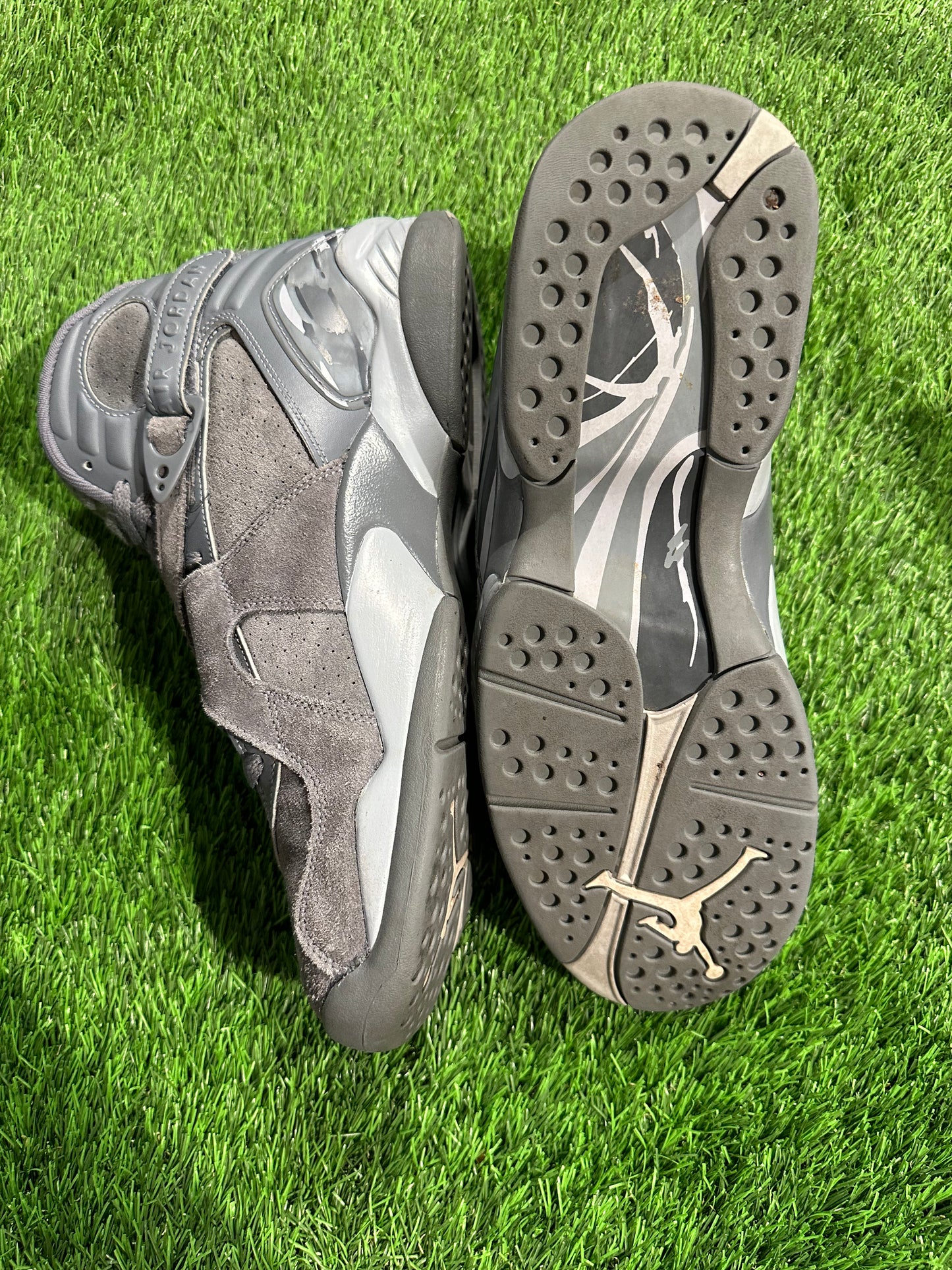 Jordan 8 Retro Cool Grey