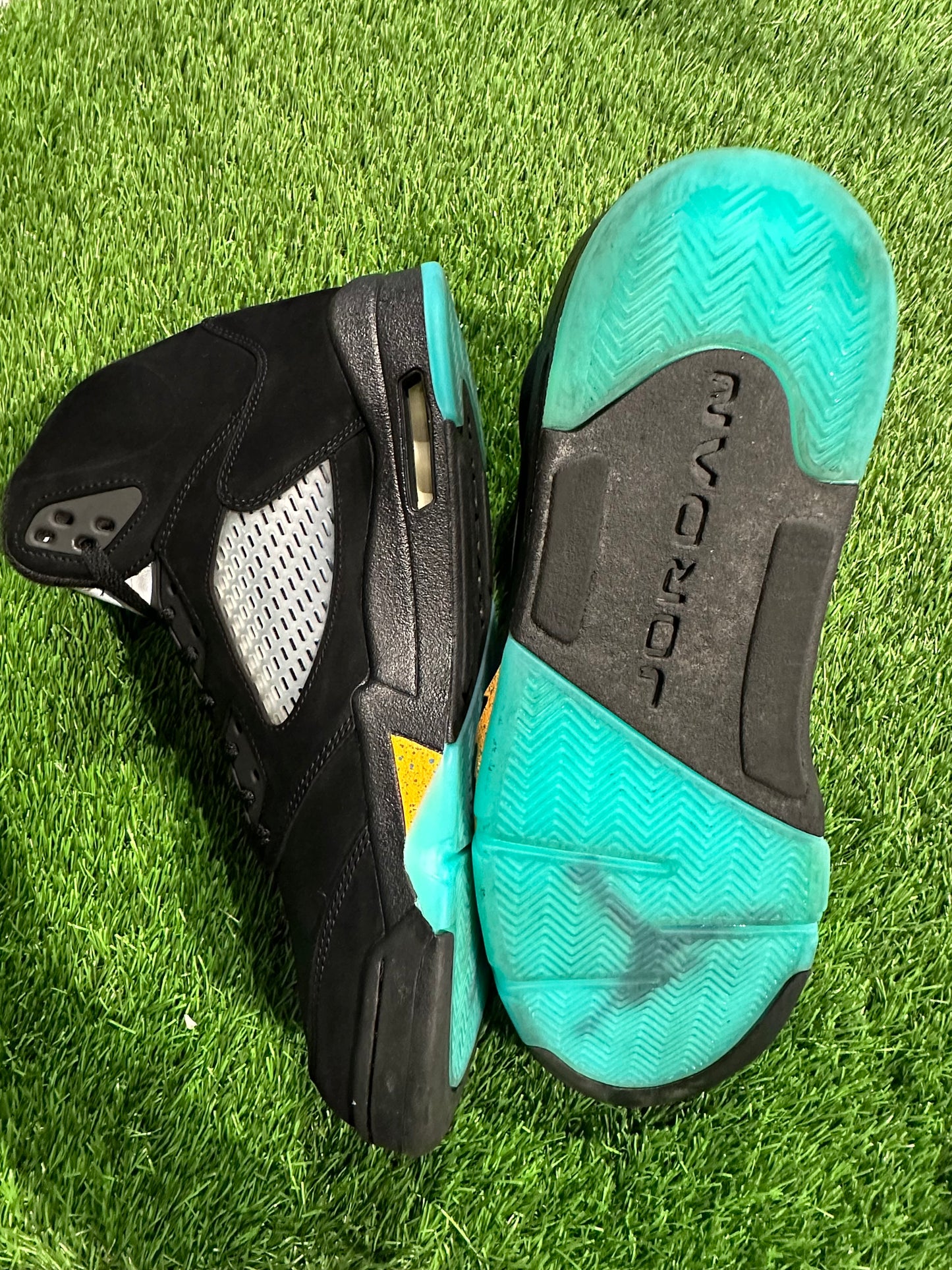 Jordan 5 Retro Aqua