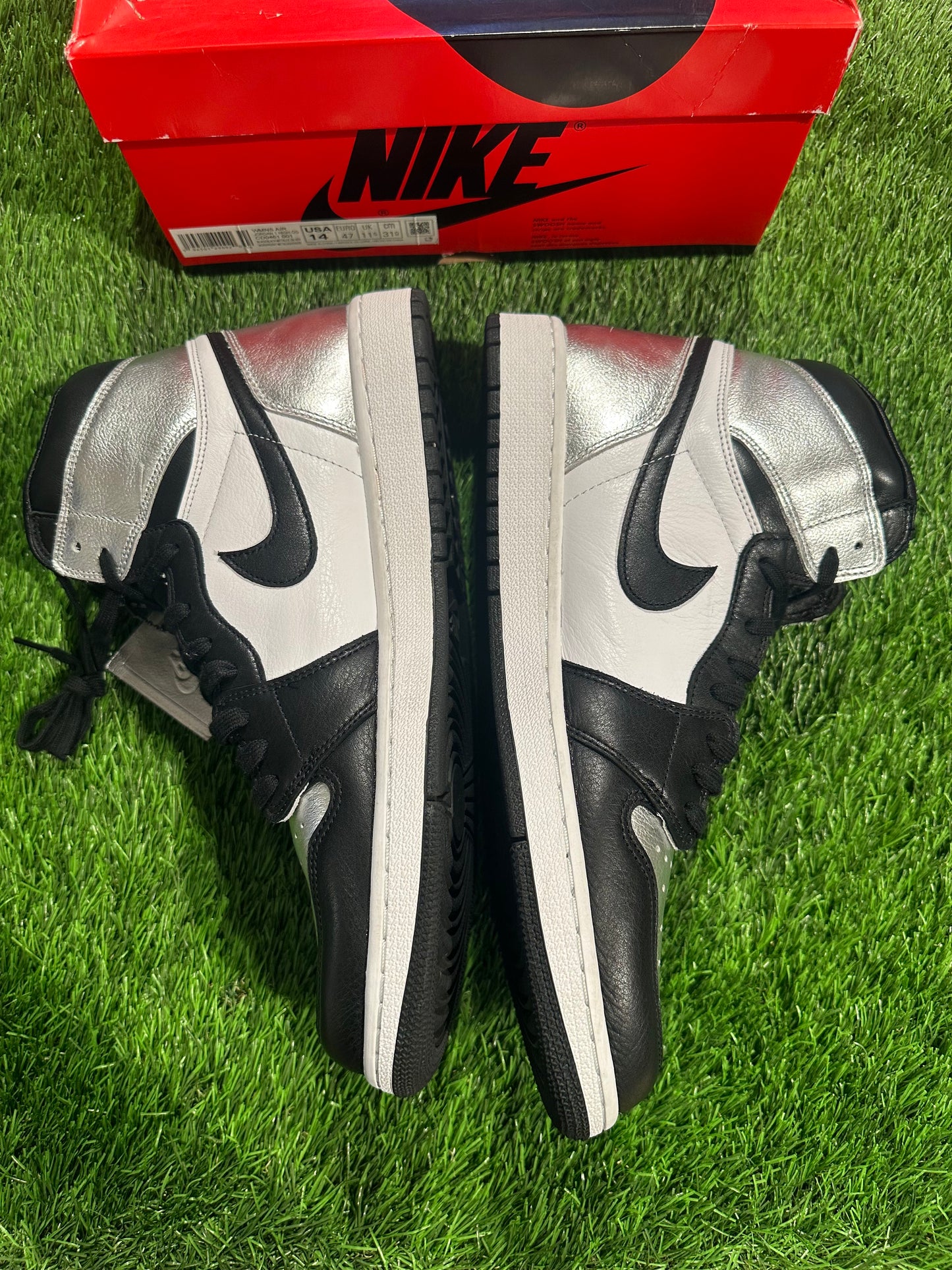 Jordan 1 Retro High Silver Toe (Women's)