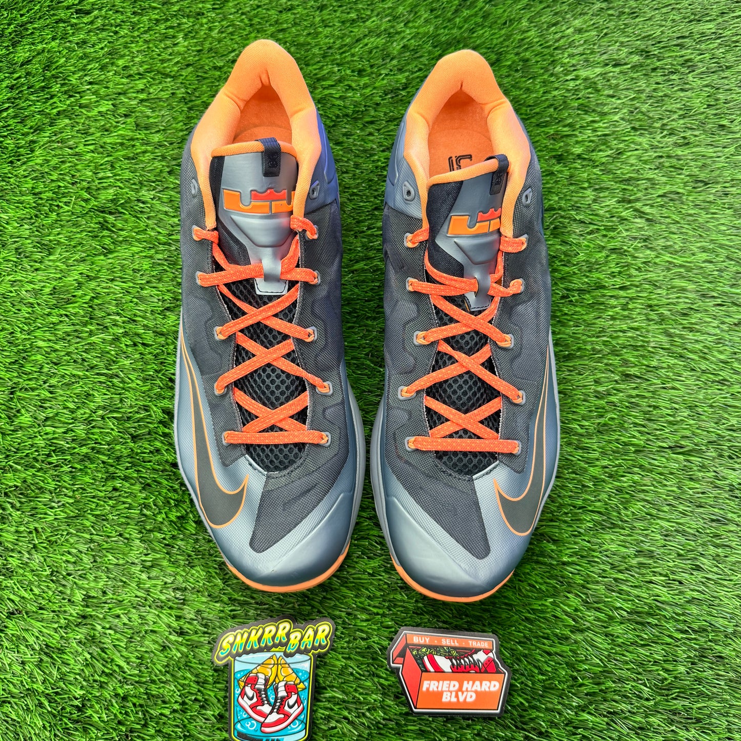 Nike LeBron 11 Low Magnet Grey SIZE 15M/16.5W