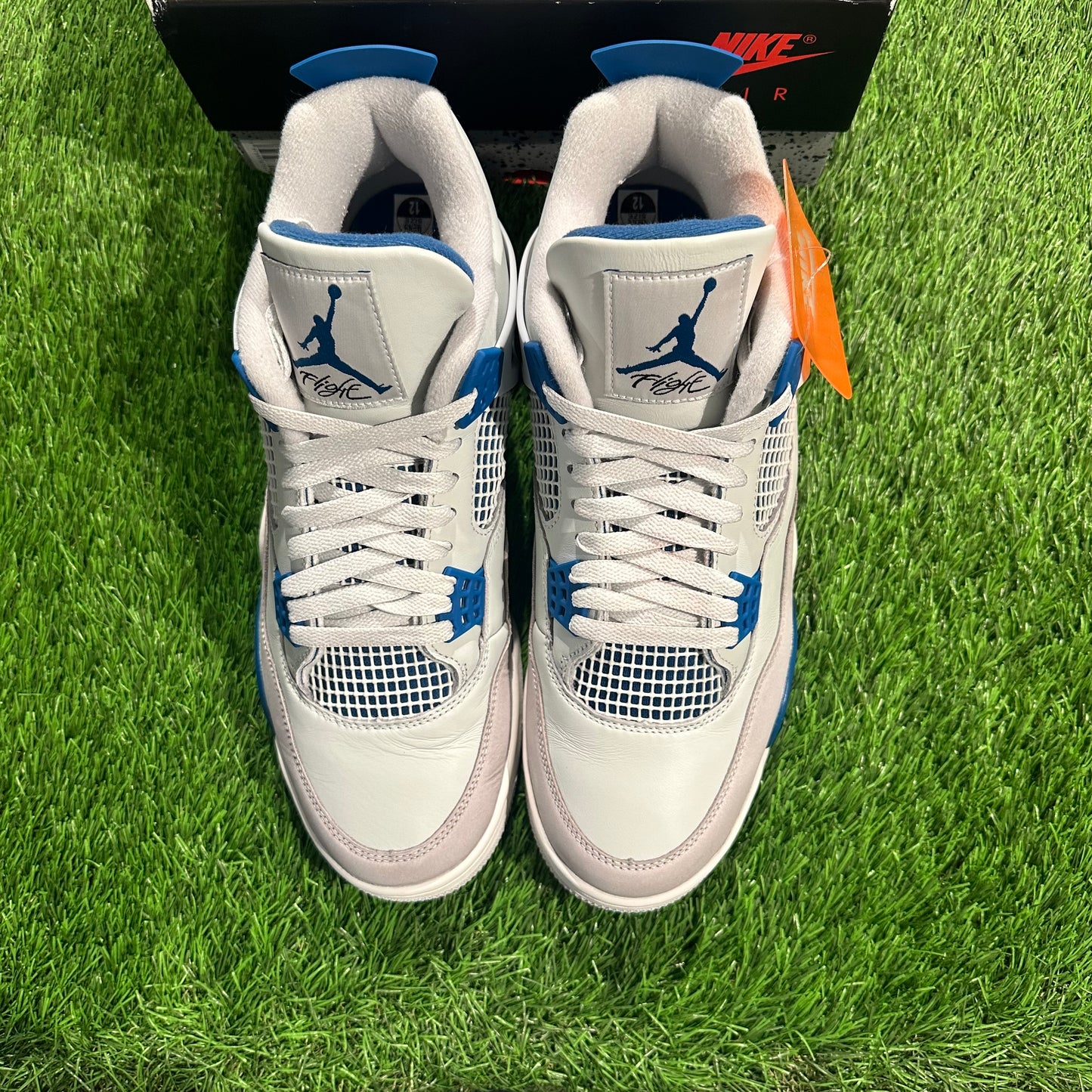 Jordan 4 Retro Military Blue (2024)