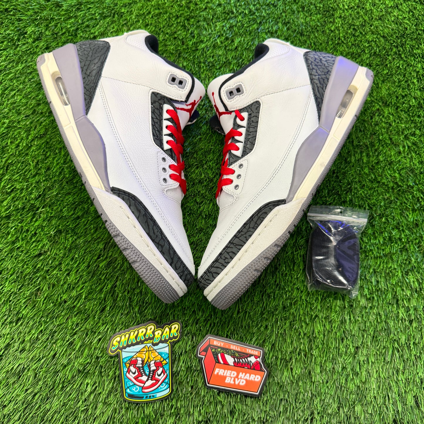 Jordan 3 Retro Cement Grey SIZE 12M/13.5W