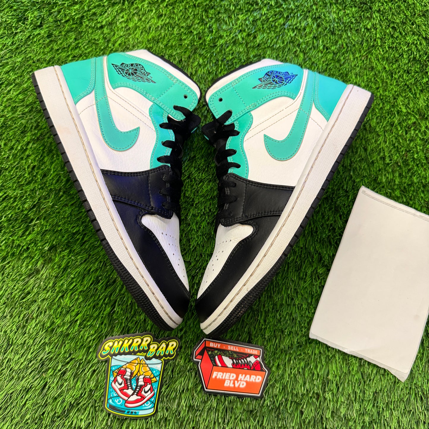 Jordan 1 Mid Tropical Twist Igloo SIZE 9M/10.5W