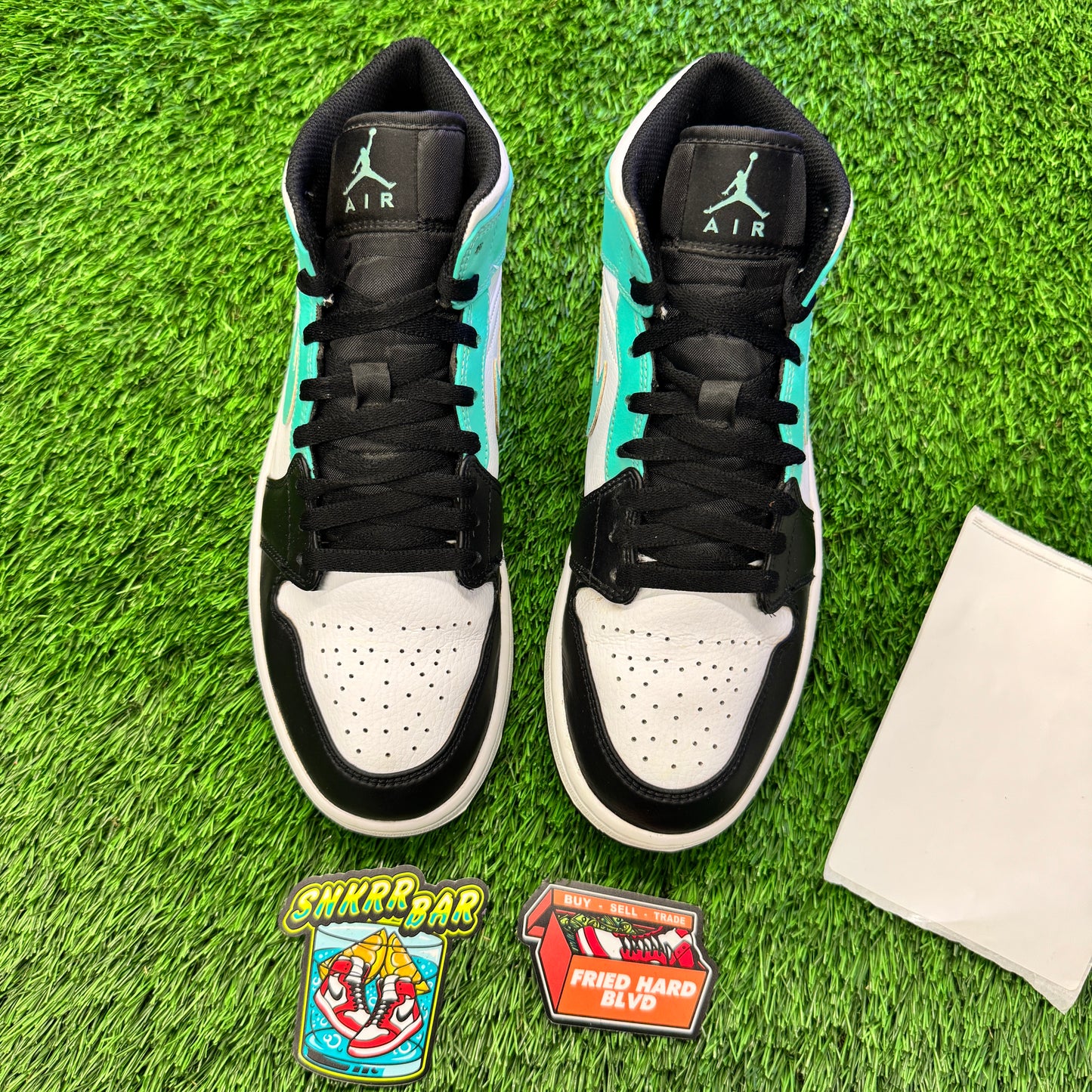 Jordan 1 Mid Tropical Twist Igloo SIZE 9M/10.5W