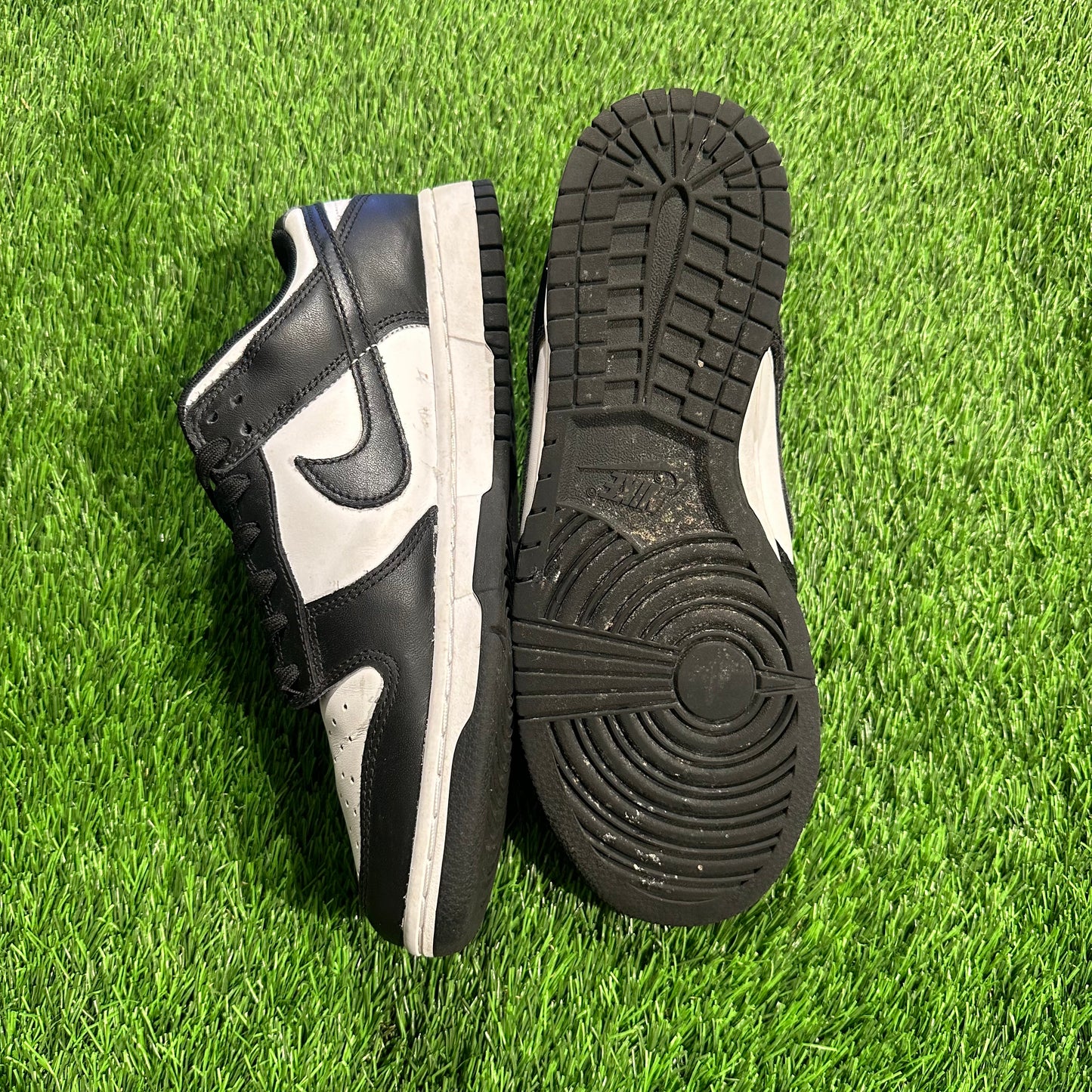 Nike Dunk Low Retro White Black Panda