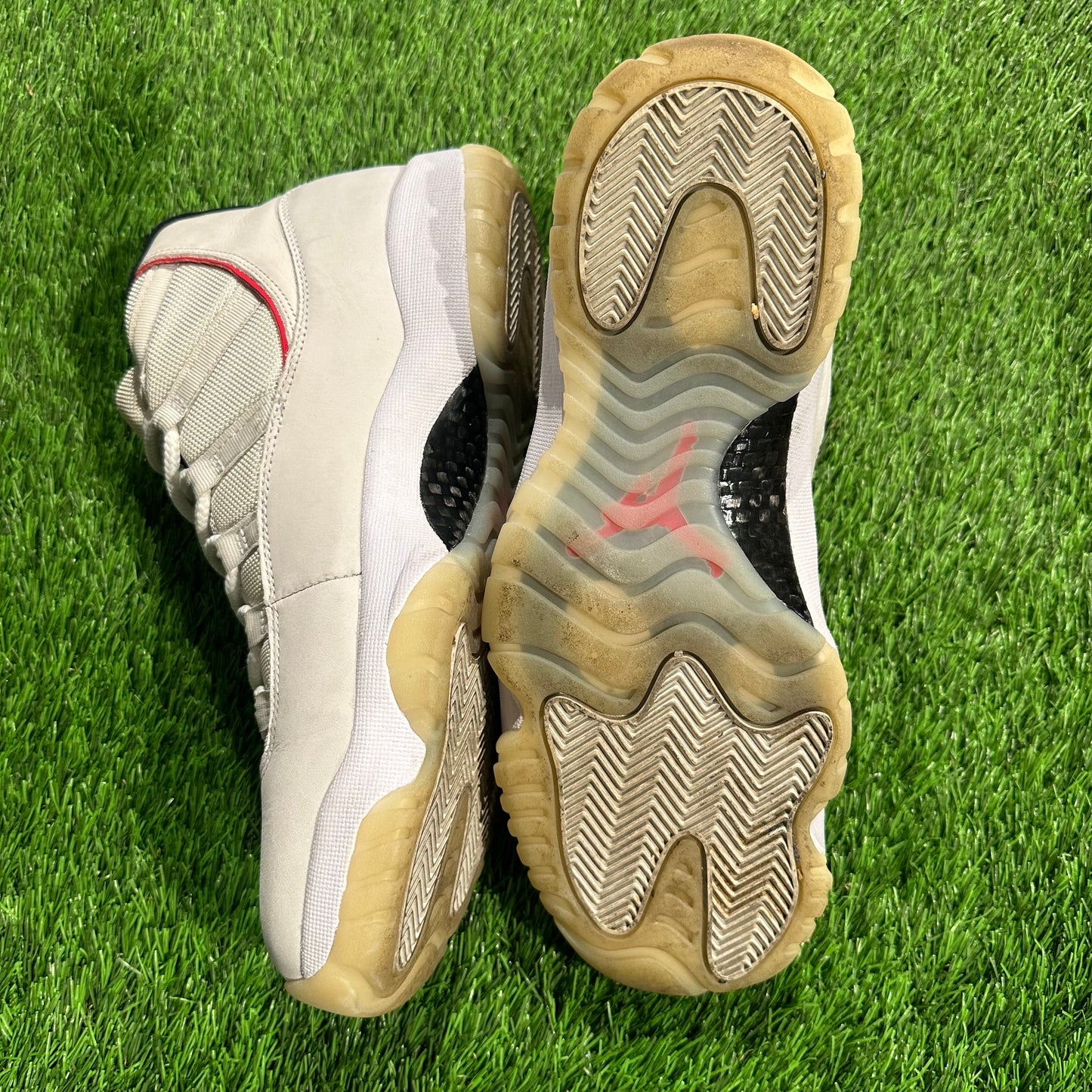 Jordan 11 Retro Platinum Tint