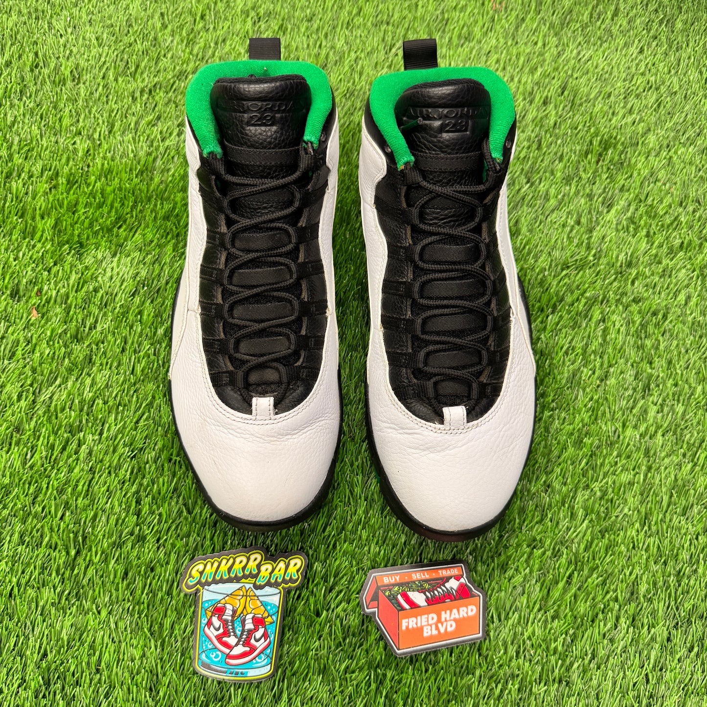 Jordan 10 Retro Seattle SIZE 10M/11.5W