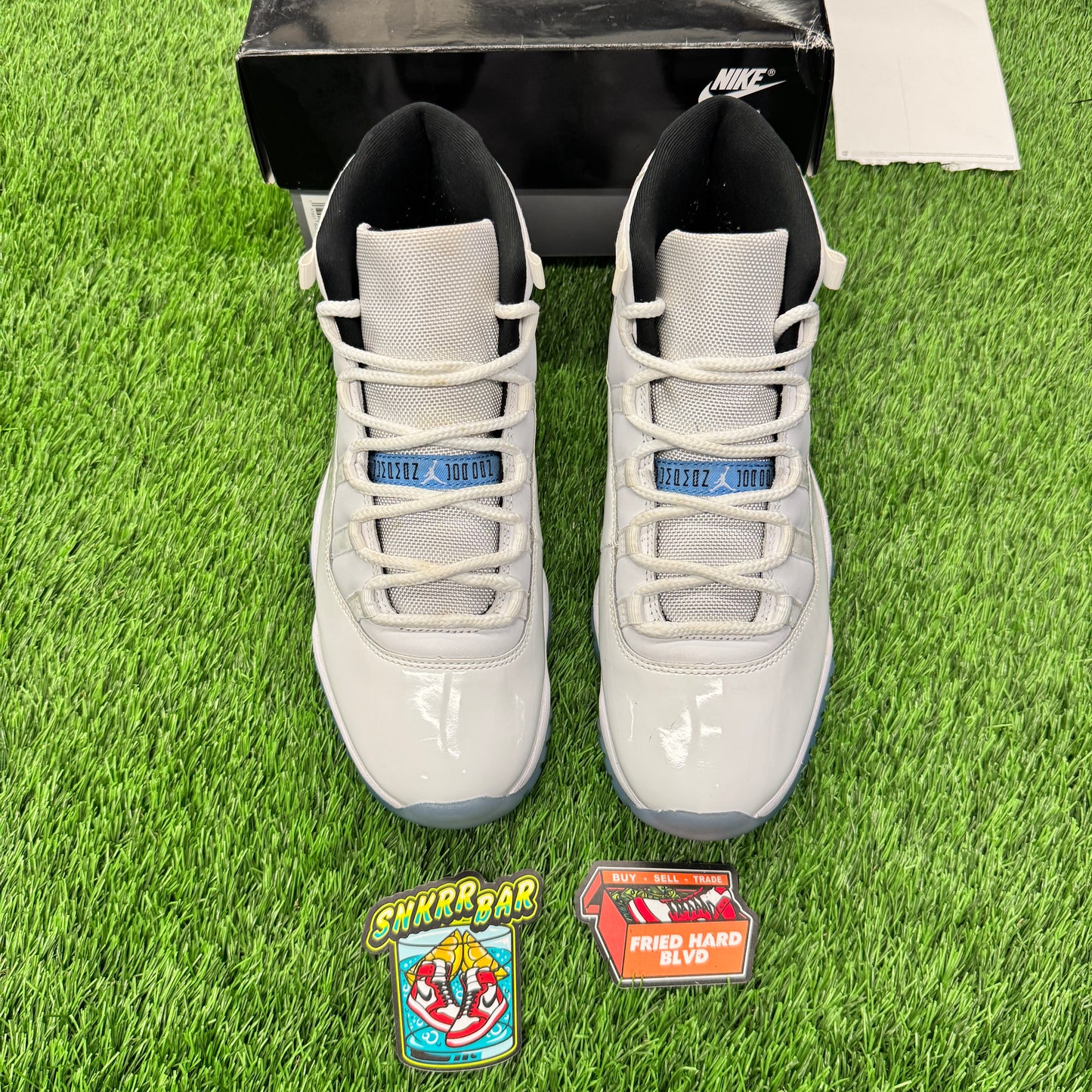 Jordan 11 Retro Legend Blue (2024) SIZE 10M/11.5W