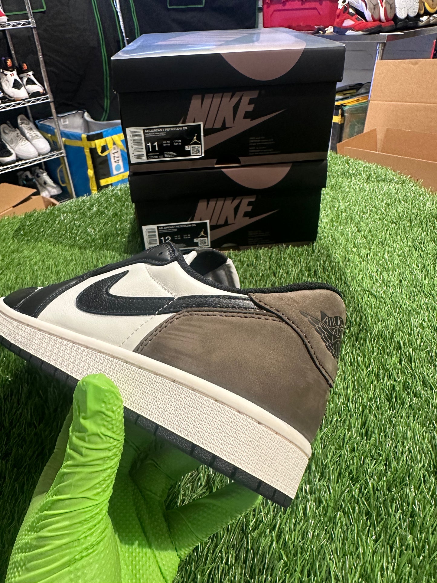 Jordan 1 Retro Low OG Mocha