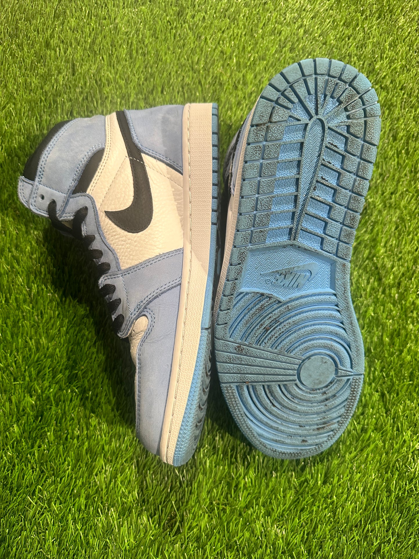 Jordan 1 Retro High OG University Blue