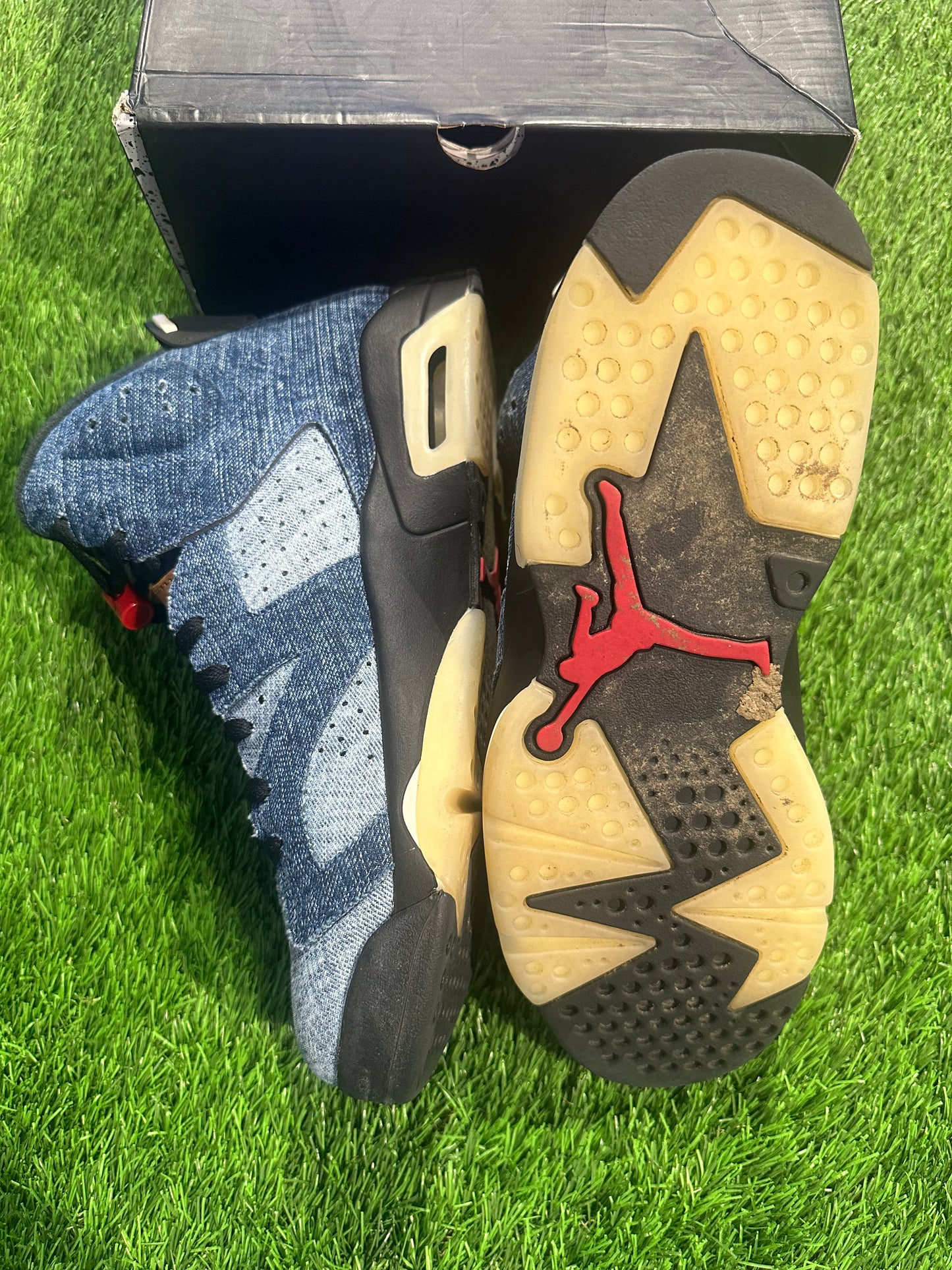Jordan 6 Retro Washed Denim 10.5M/12W