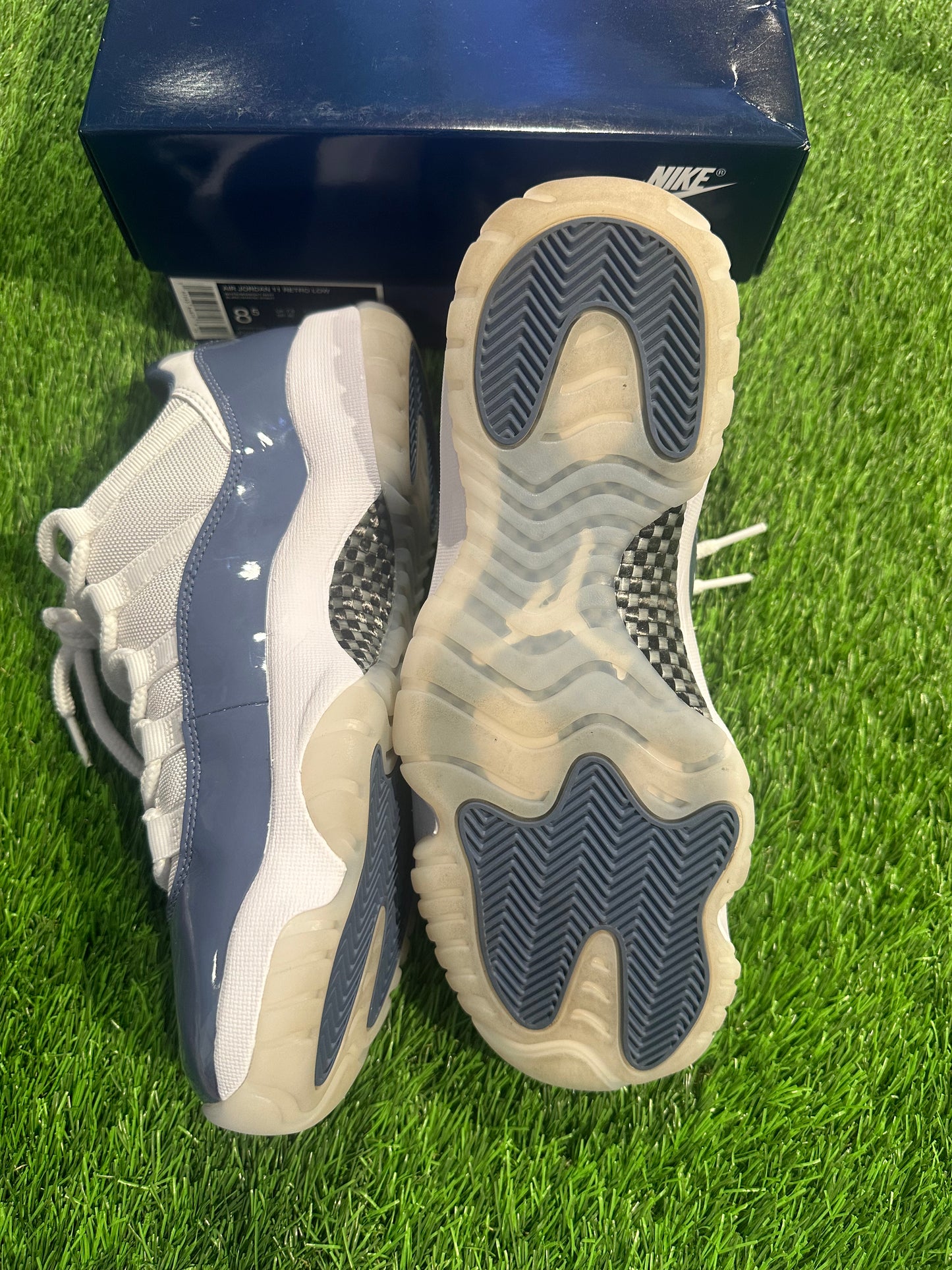 Jordan 11 Retro Low Diffused Blue