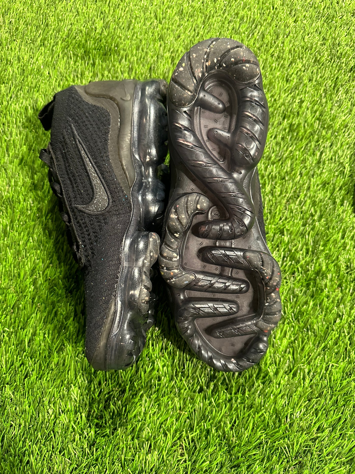 Nike Air VaporMax 2021 FK Triple Black (Women's) 6.5Y/8W