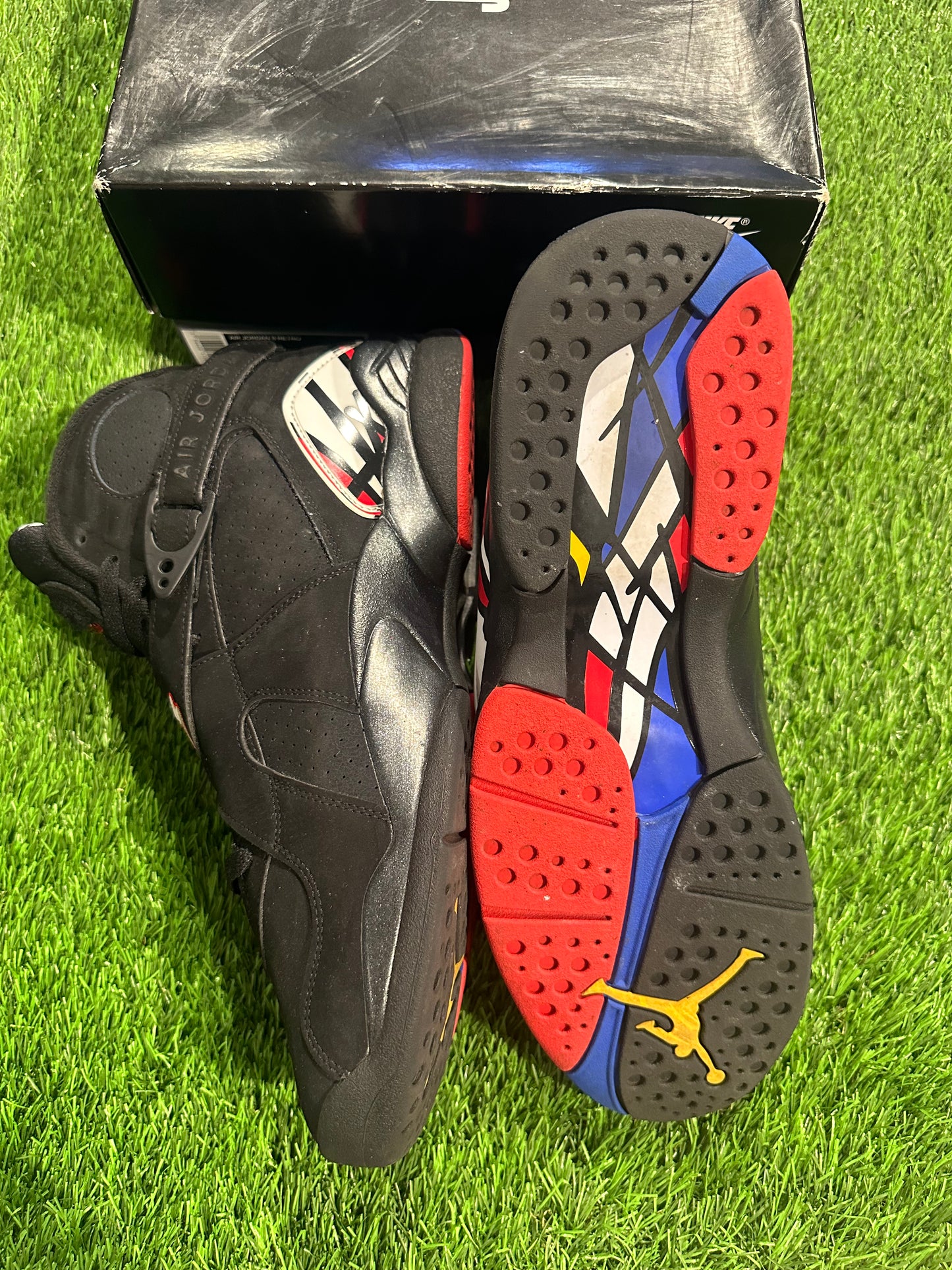 Jordan 8 Retro Playoffs (2023)