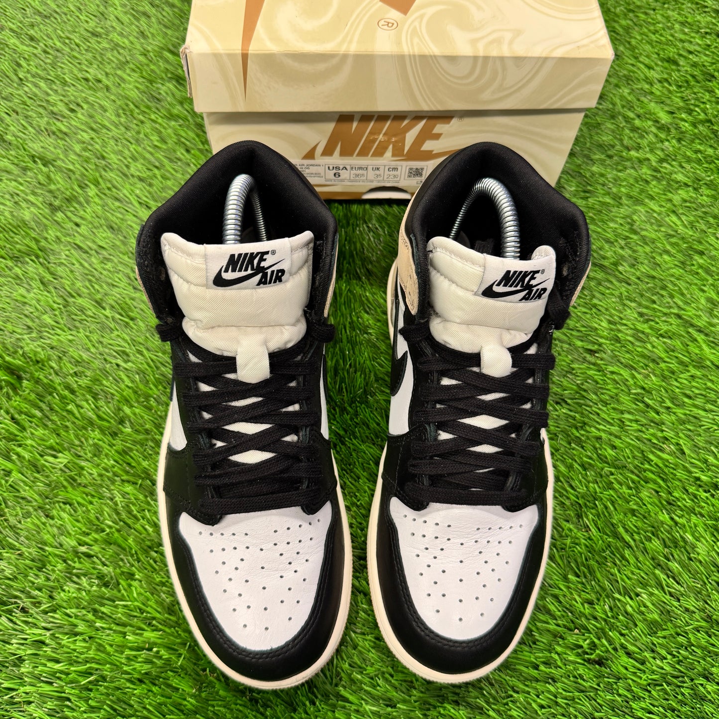 Jordan 1 Retro High OG Latte (Women's) SIZE 4.5Y/6W