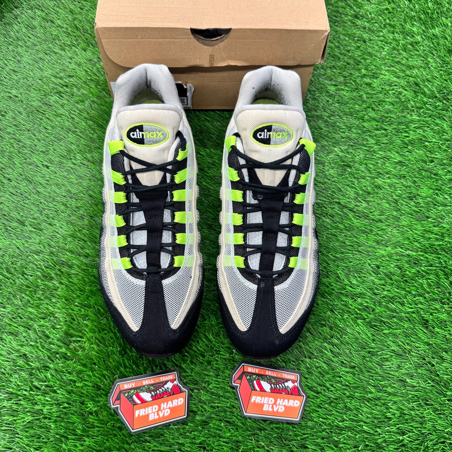Air Max 95 Denham Volt SIZE 9M/10.5W