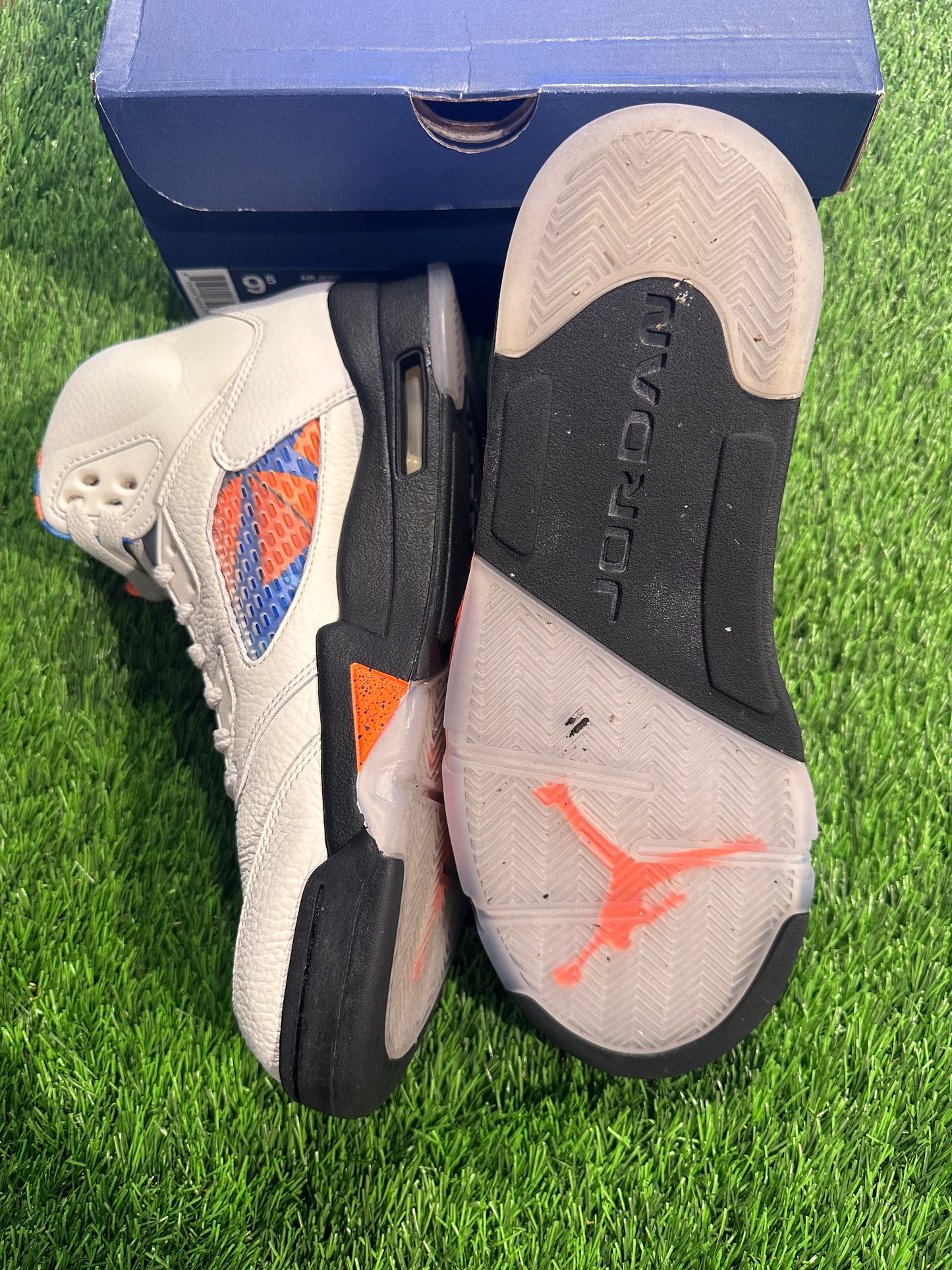 Jordan 5 Retro International Flight 9.5M/11W