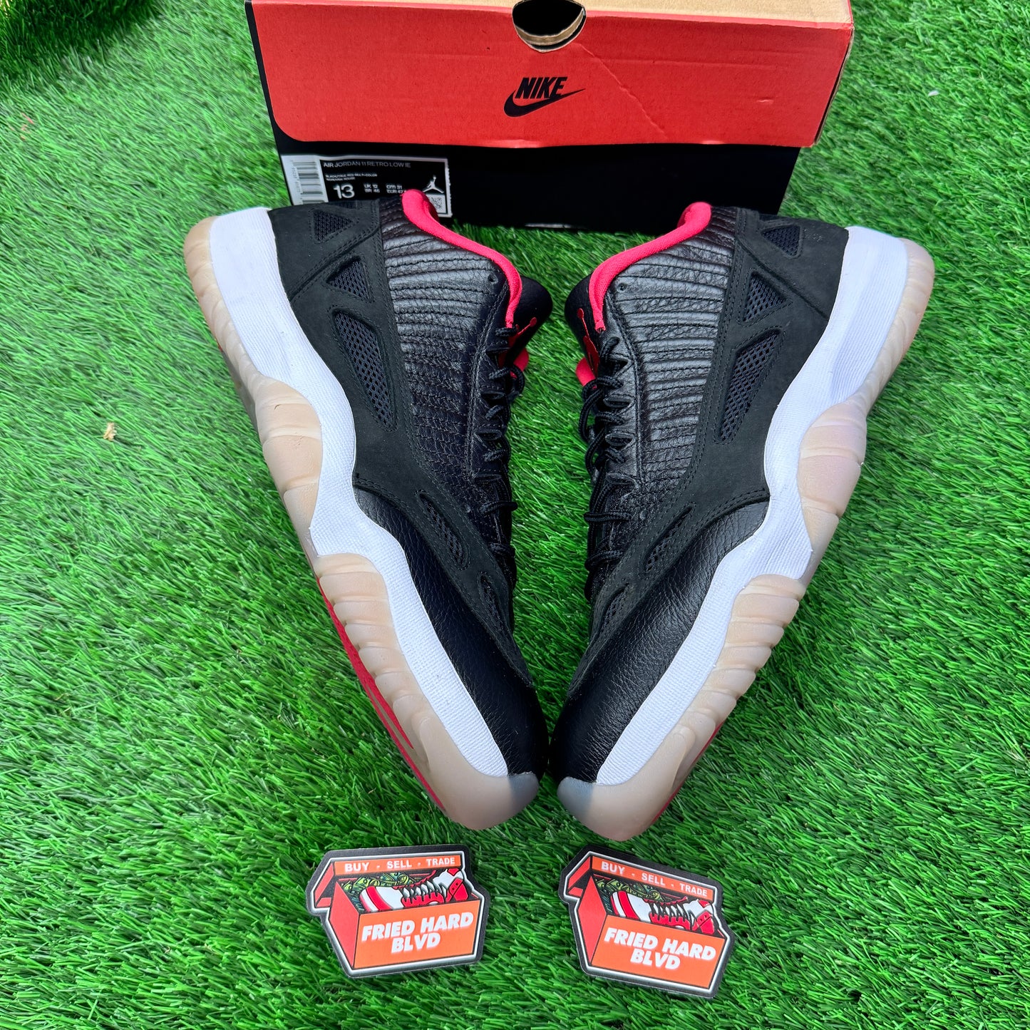 Jordan 11 Retro Low IE Bred (2021) SIZE 13M/14.5W