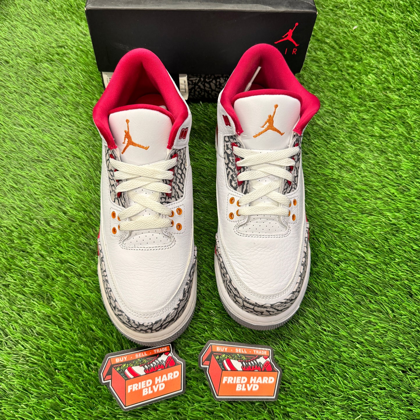 Jordan 3 Retro Cardinal (GS) SIZE 7Y/8.5W